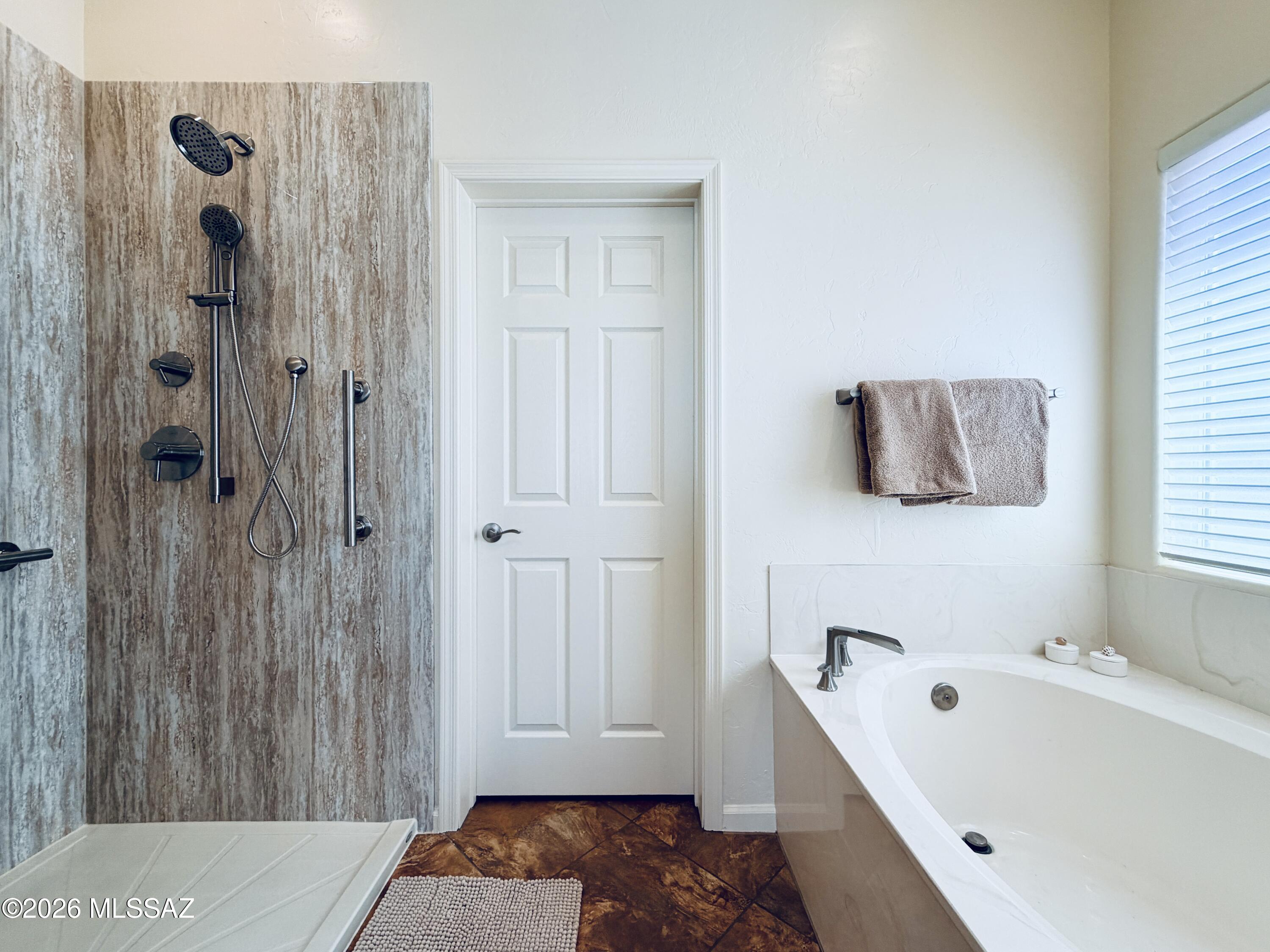 Carmel Pointe (1-104) - Residential Lease