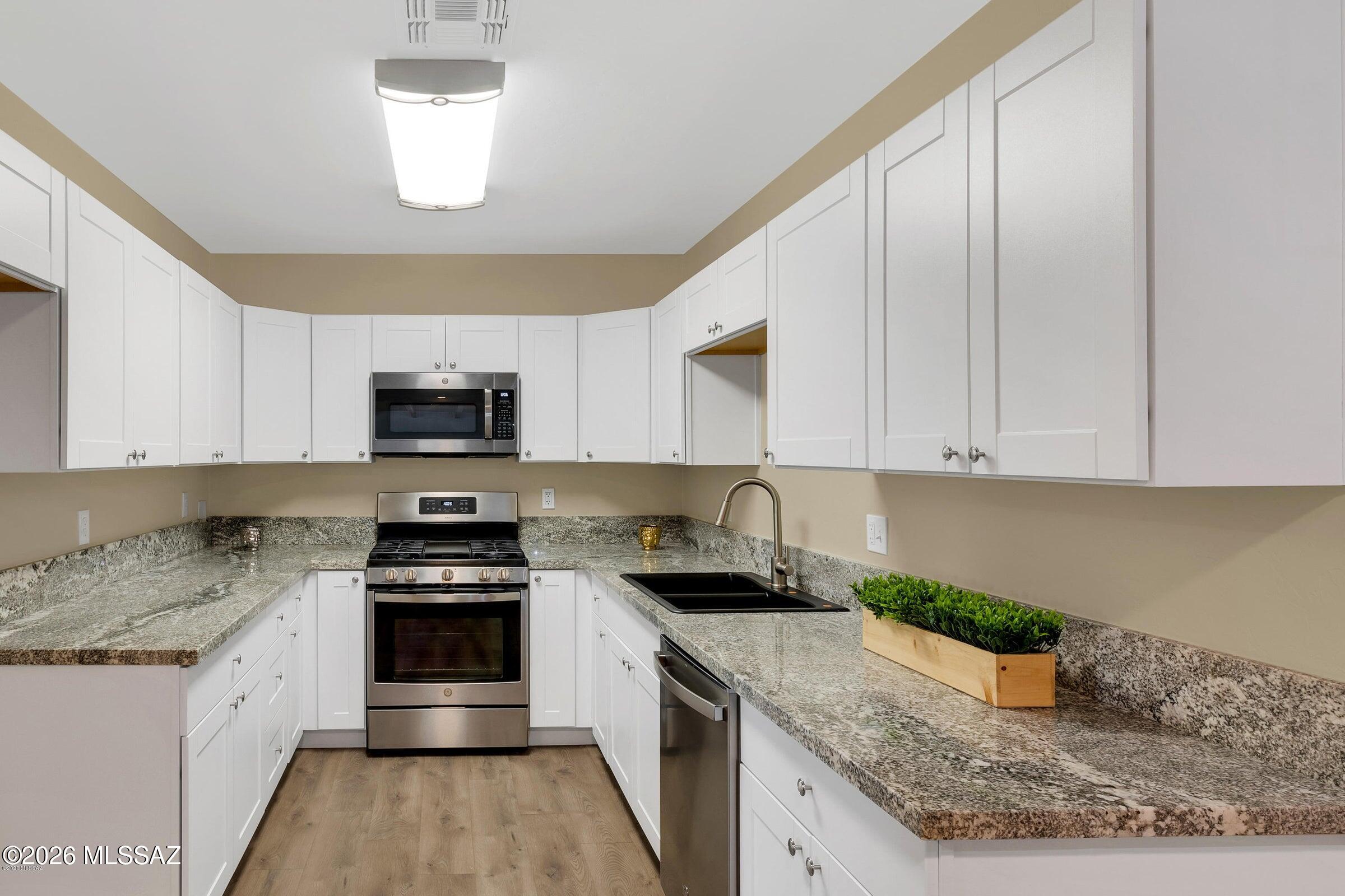 Catalina View - Residential Lease