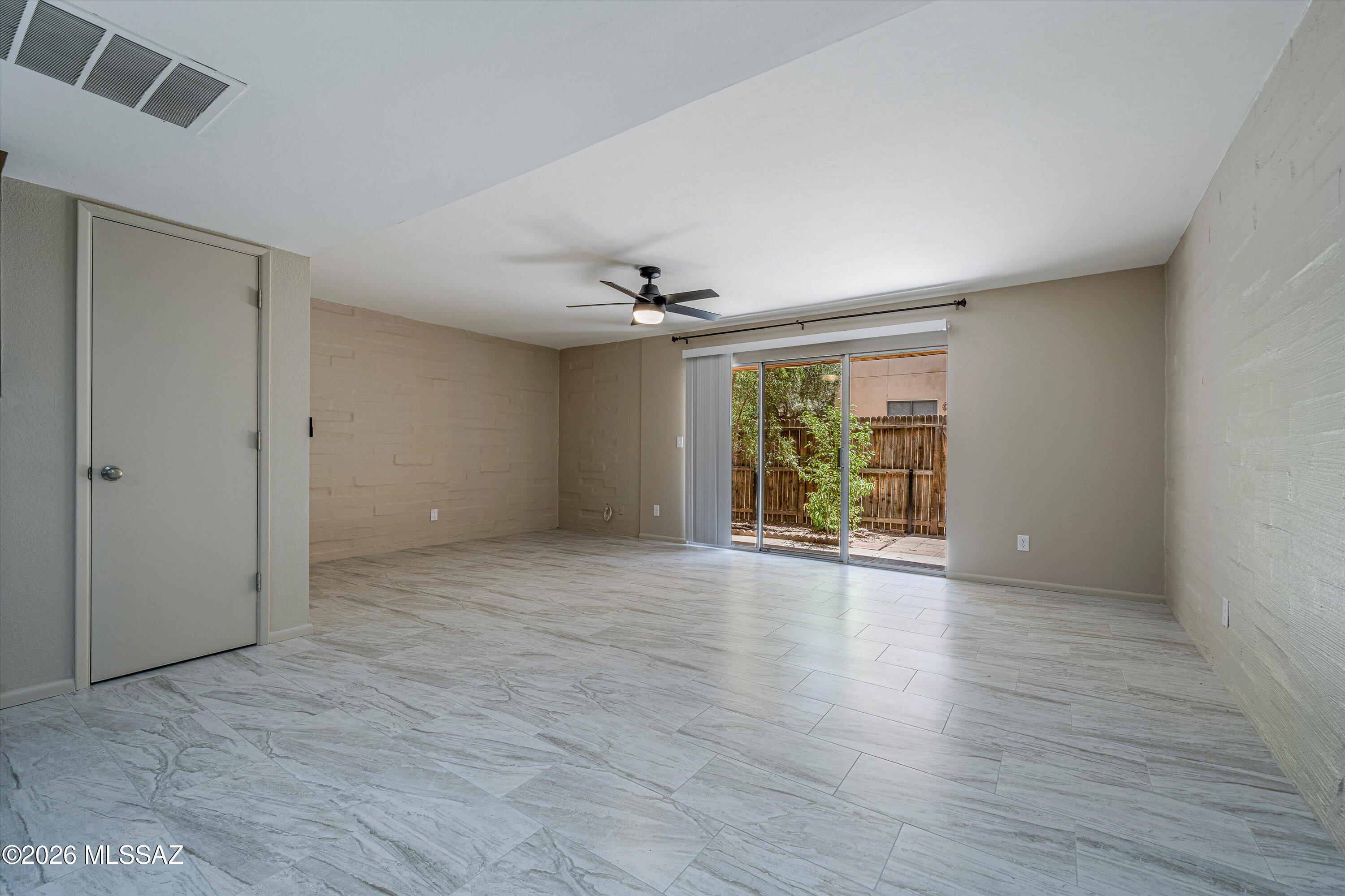 Villa Paraiso (1-67) - Residential