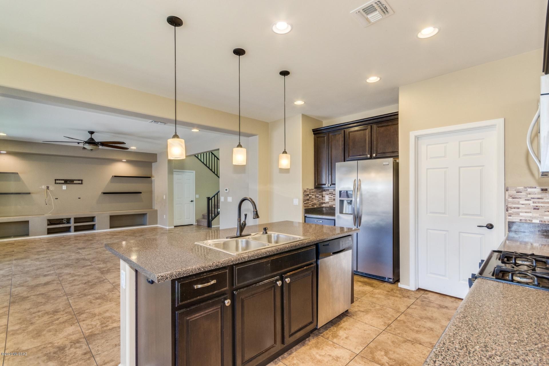 Sierra Morado Unit 2 East - Residential