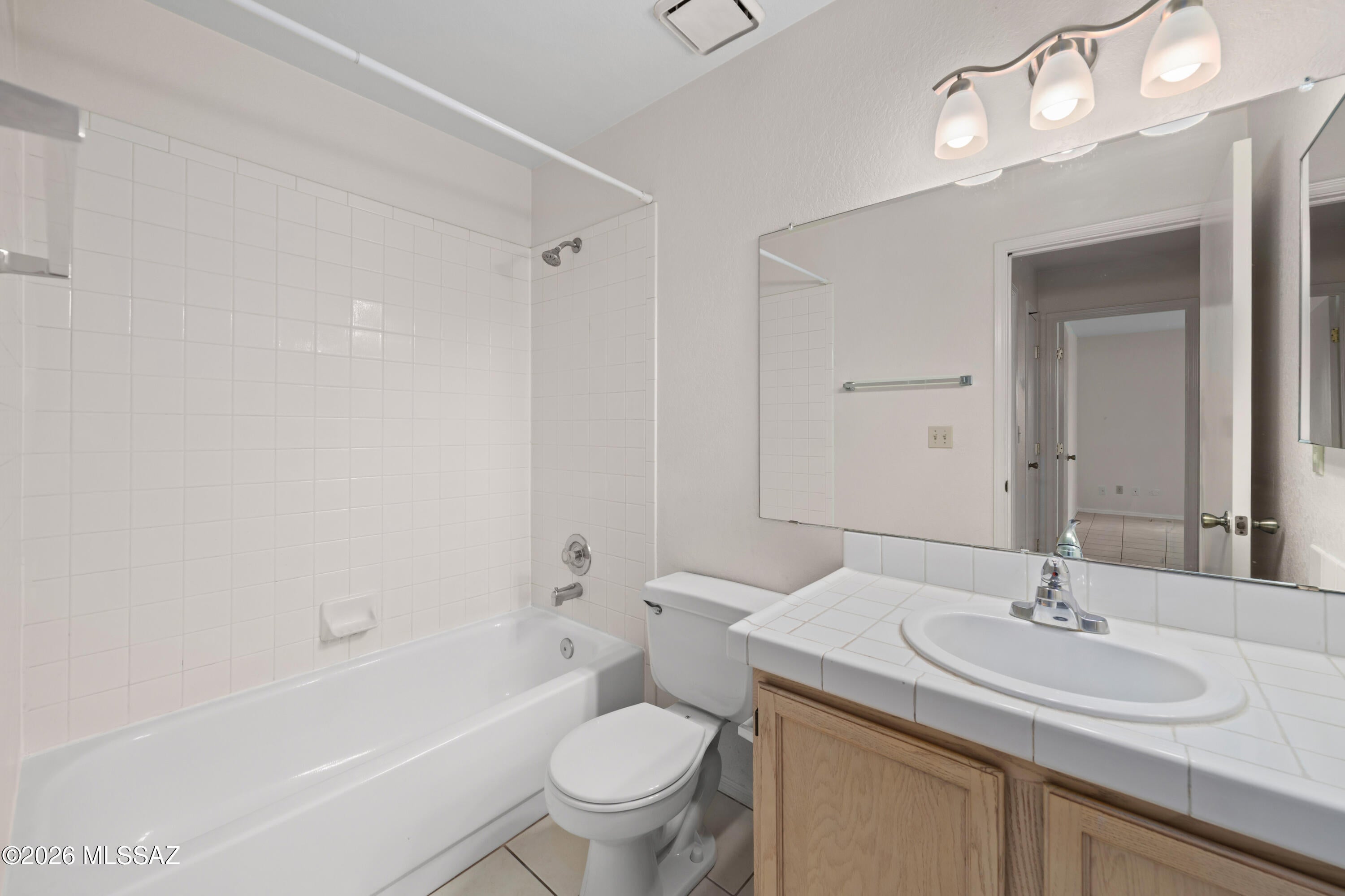 Country Club(1-221) - Residential
