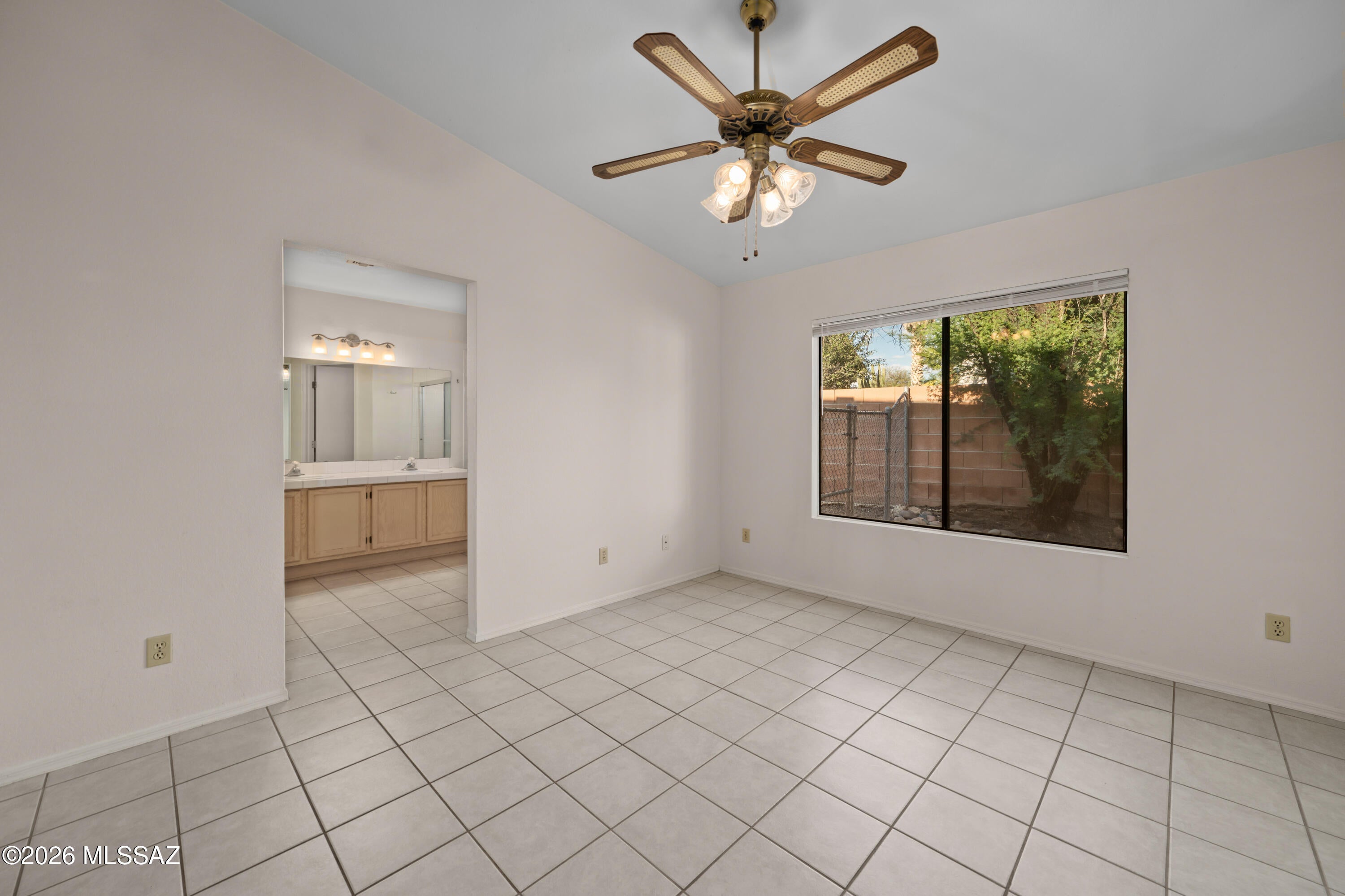 Country Club(1-221) - Residential