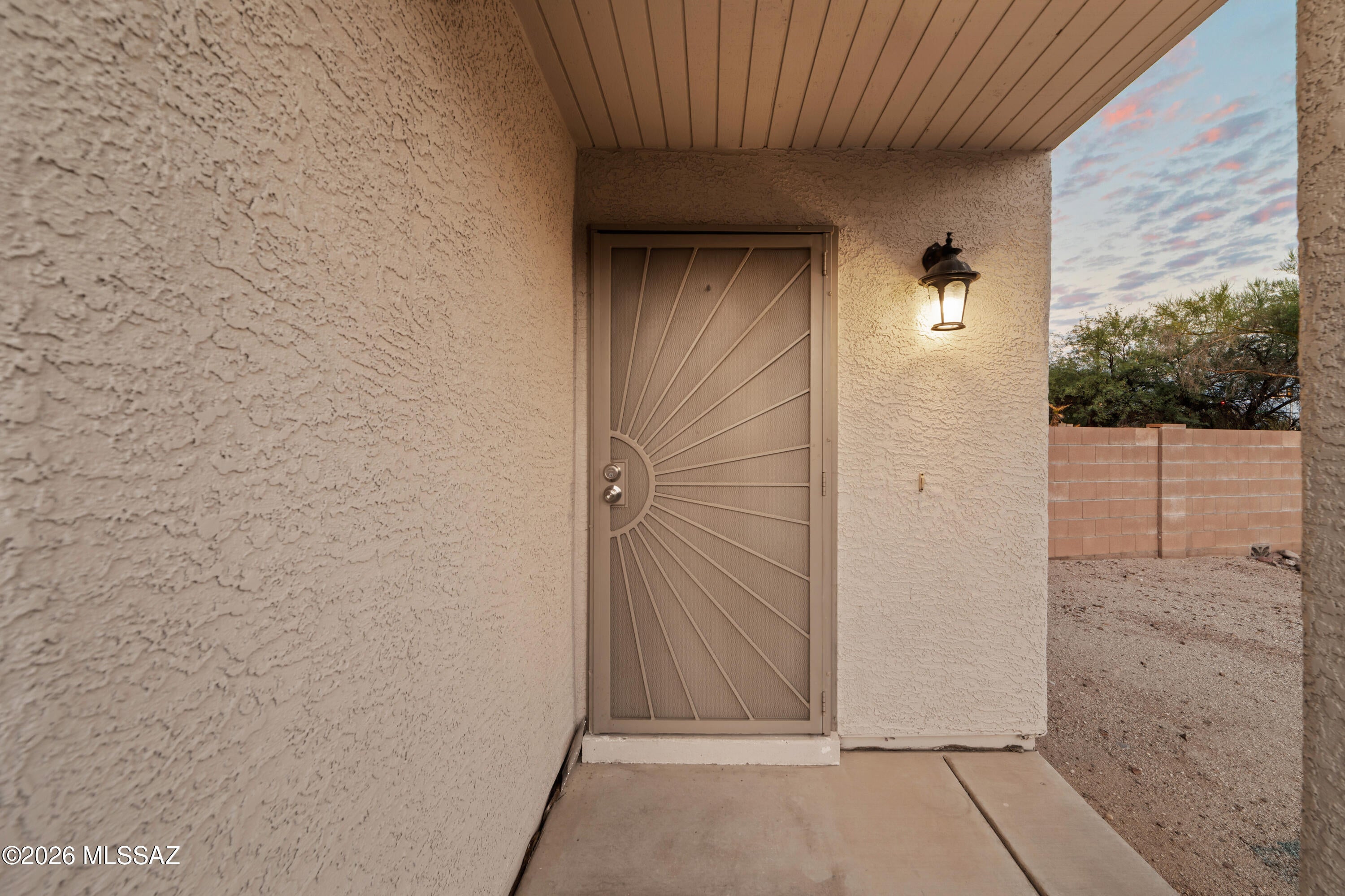 Country Club(1-221) - Residential