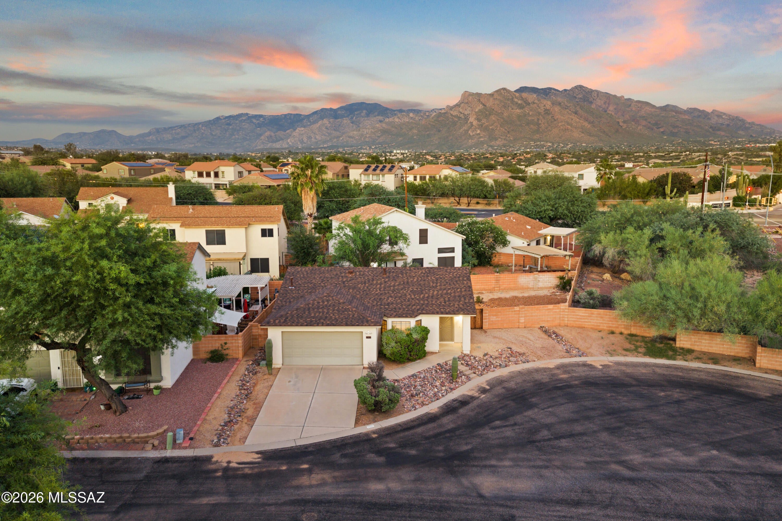 Country Club(1-221) - Residential