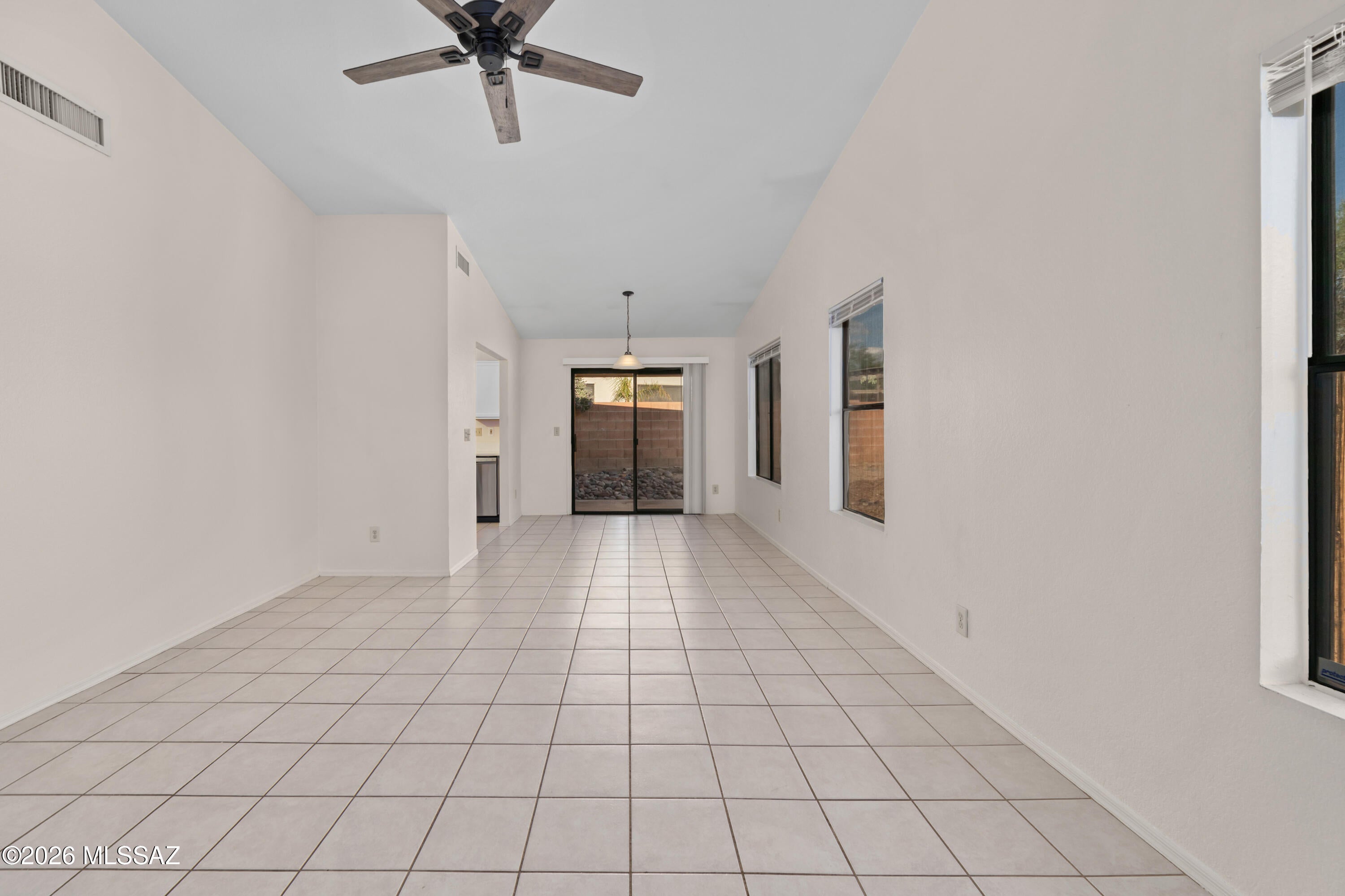 Country Club(1-221) - Residential