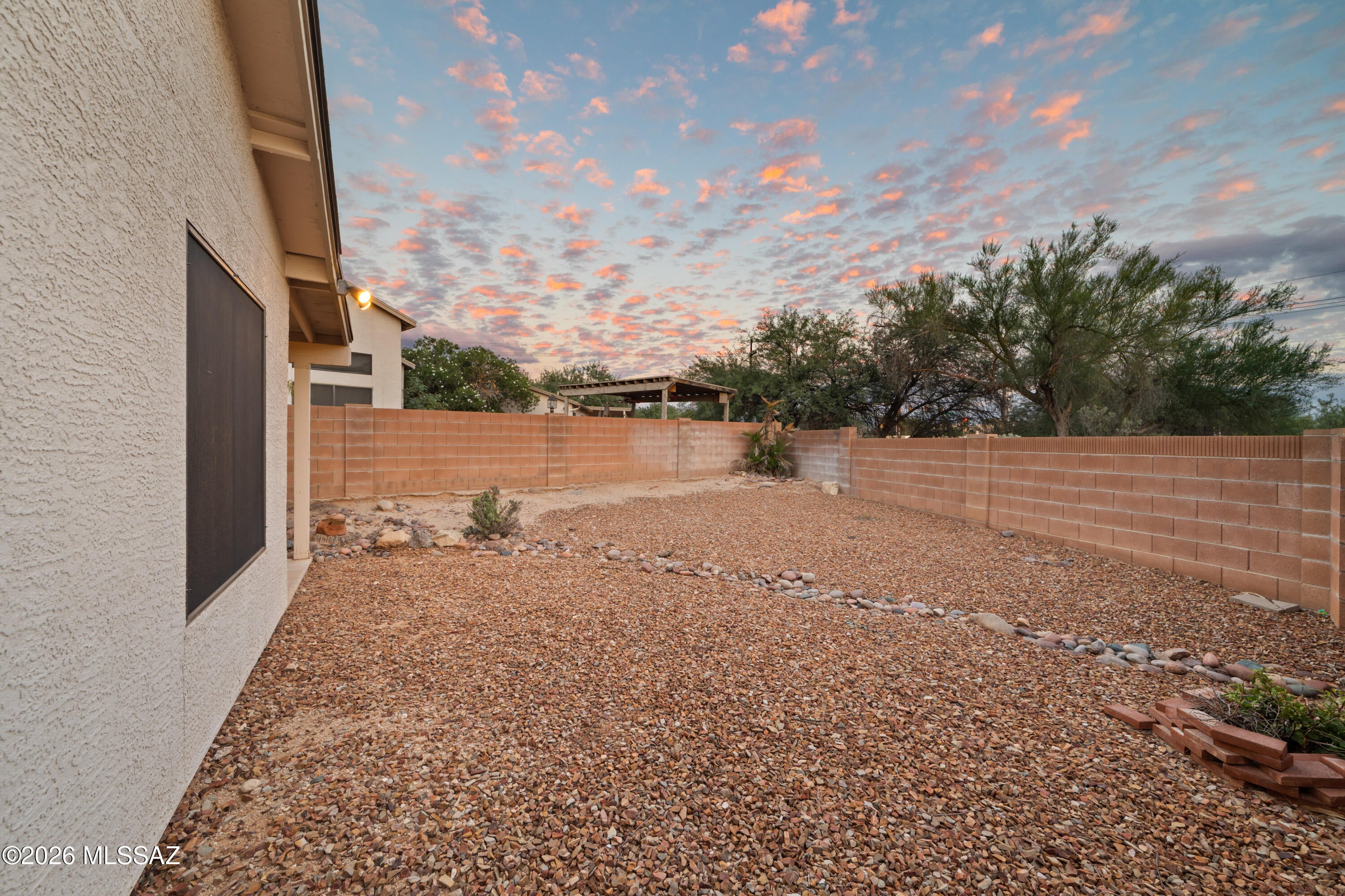 Country Club(1-221) - Residential