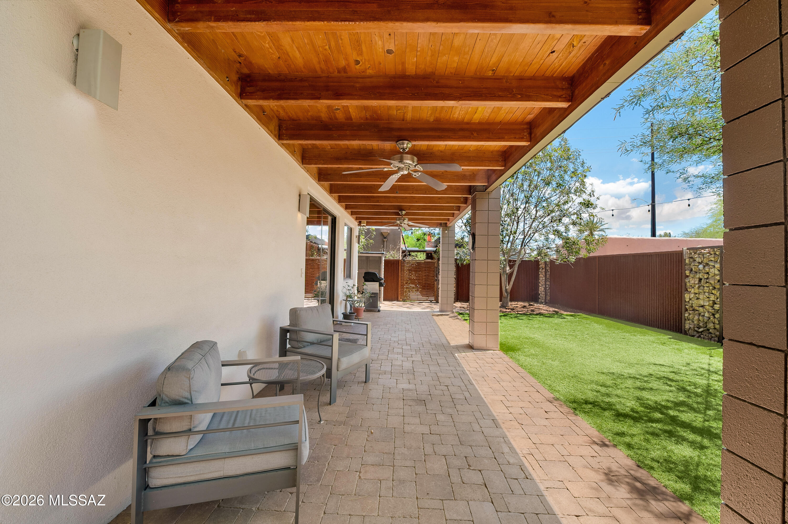 Catalina Poultry Acres NO 2 - Residential