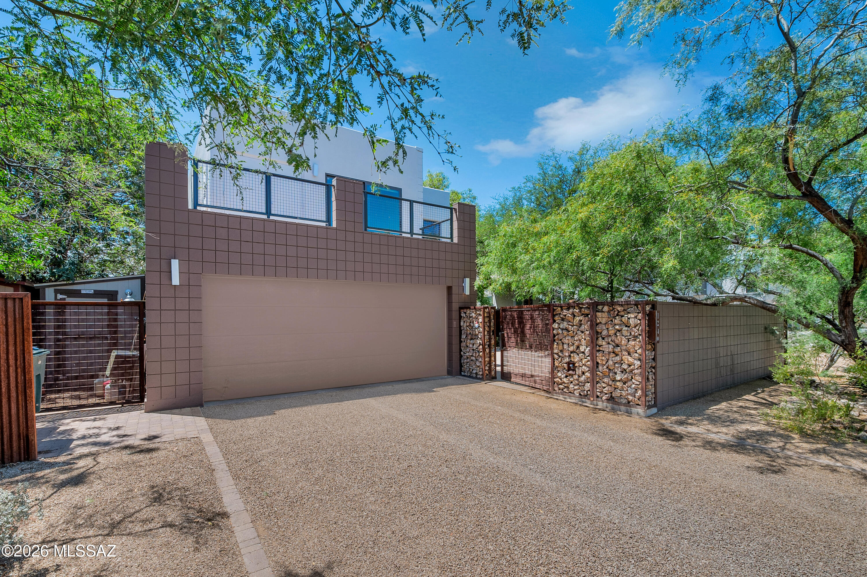 Catalina Poultry Acres NO 2 - Residential