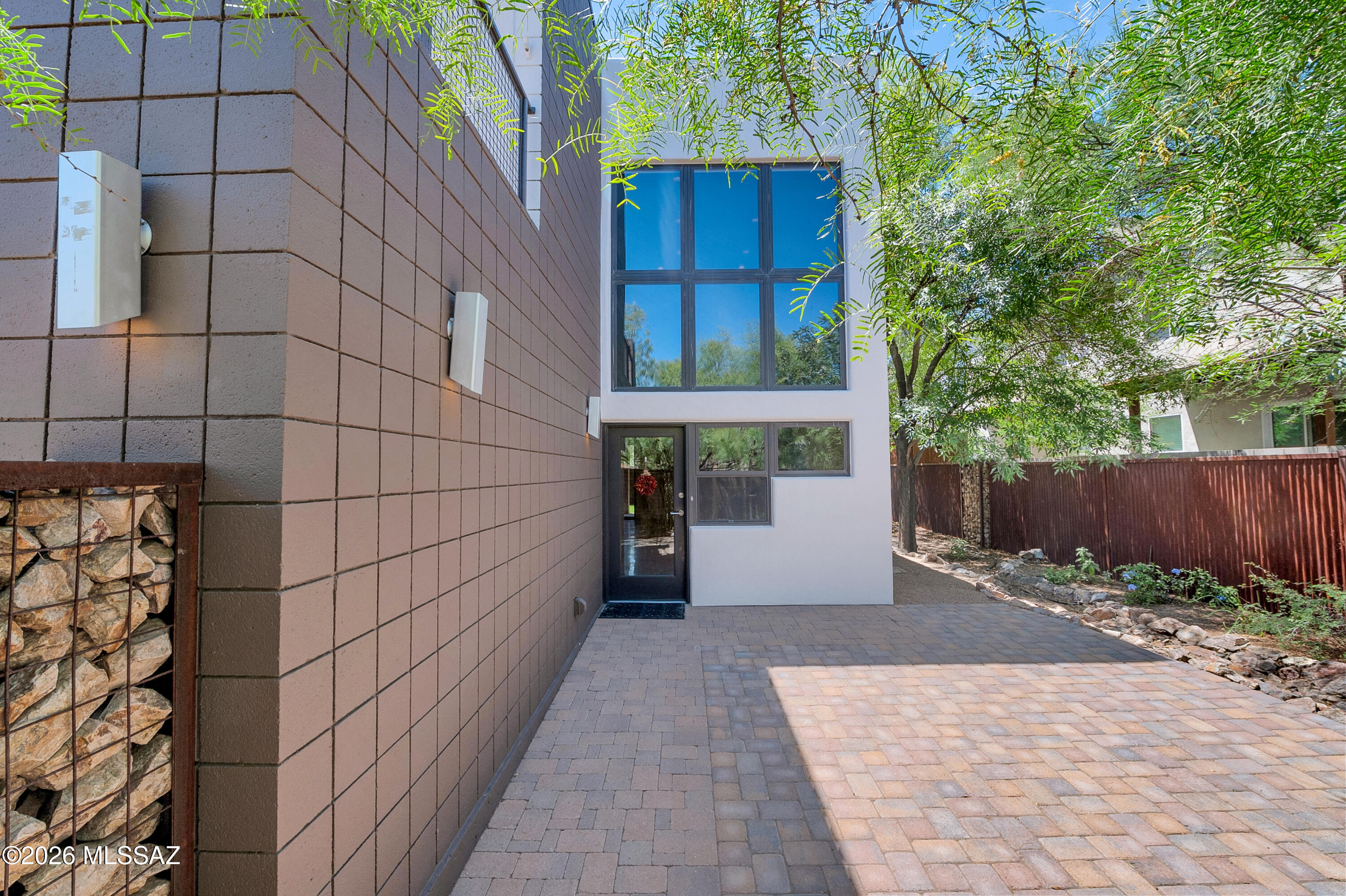 Catalina Poultry Acres NO 2 - Residential