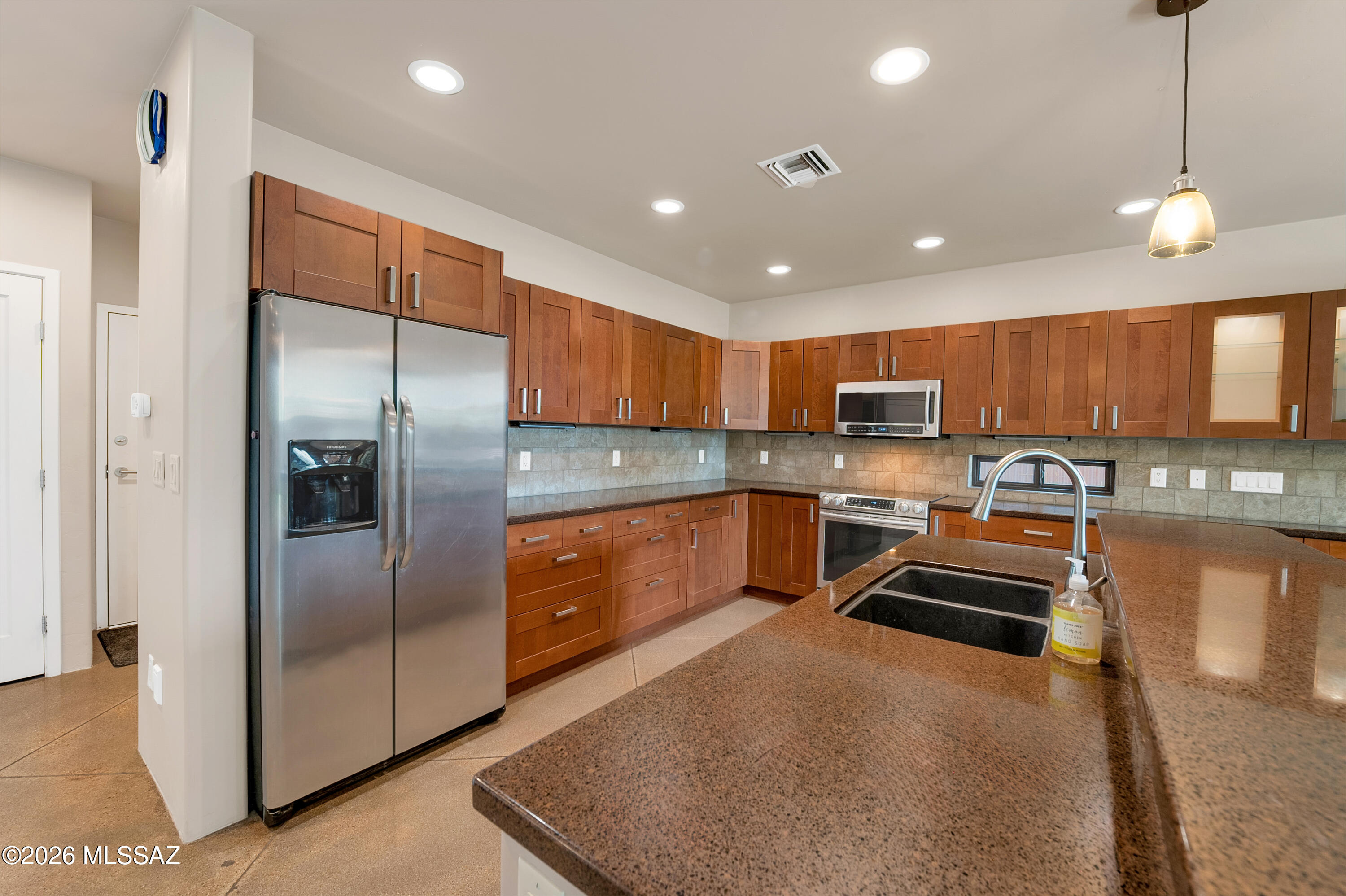 Catalina Poultry Acres NO 2 - Residential