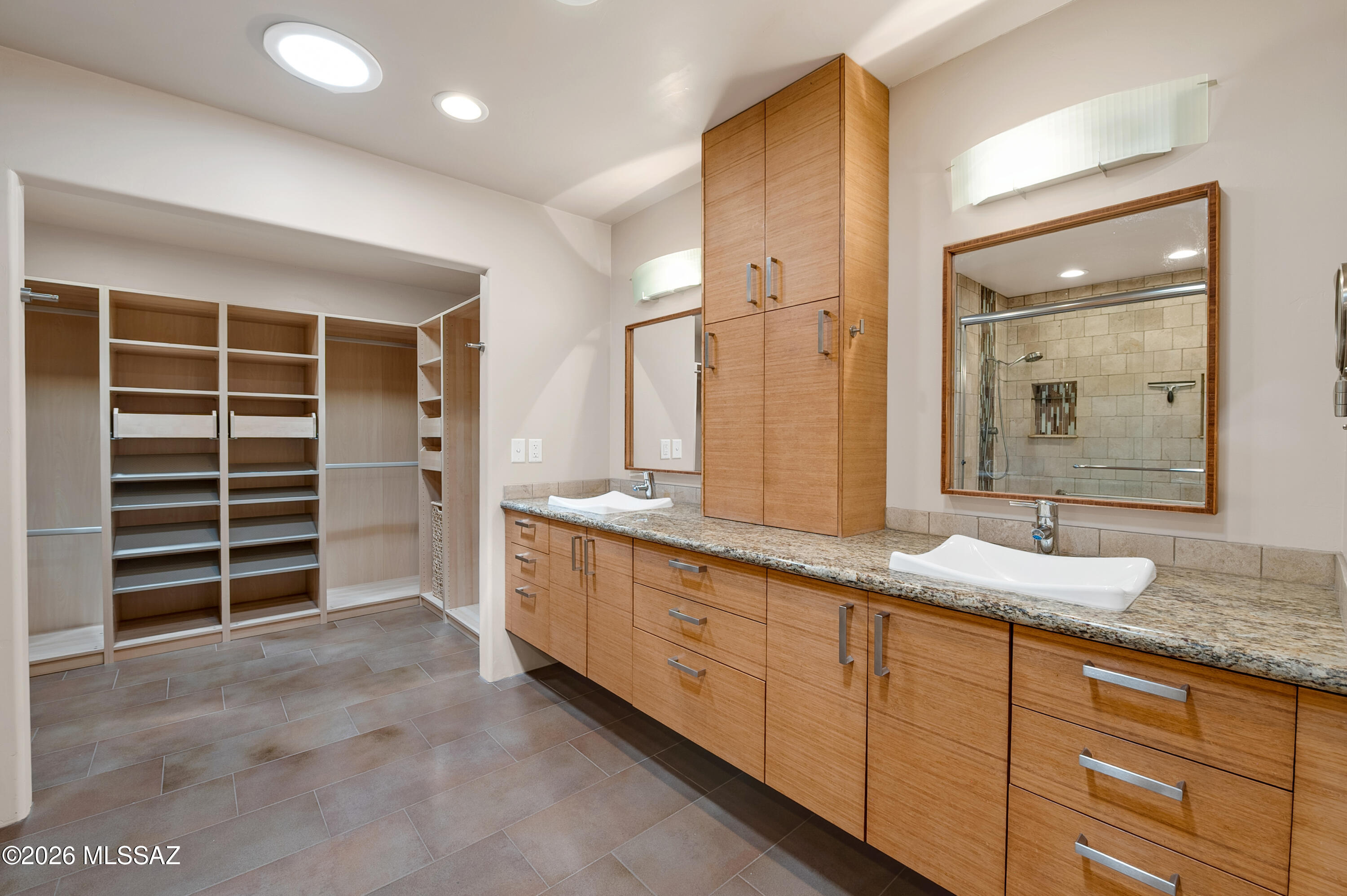 Catalina Poultry Acres NO 2 - Residential