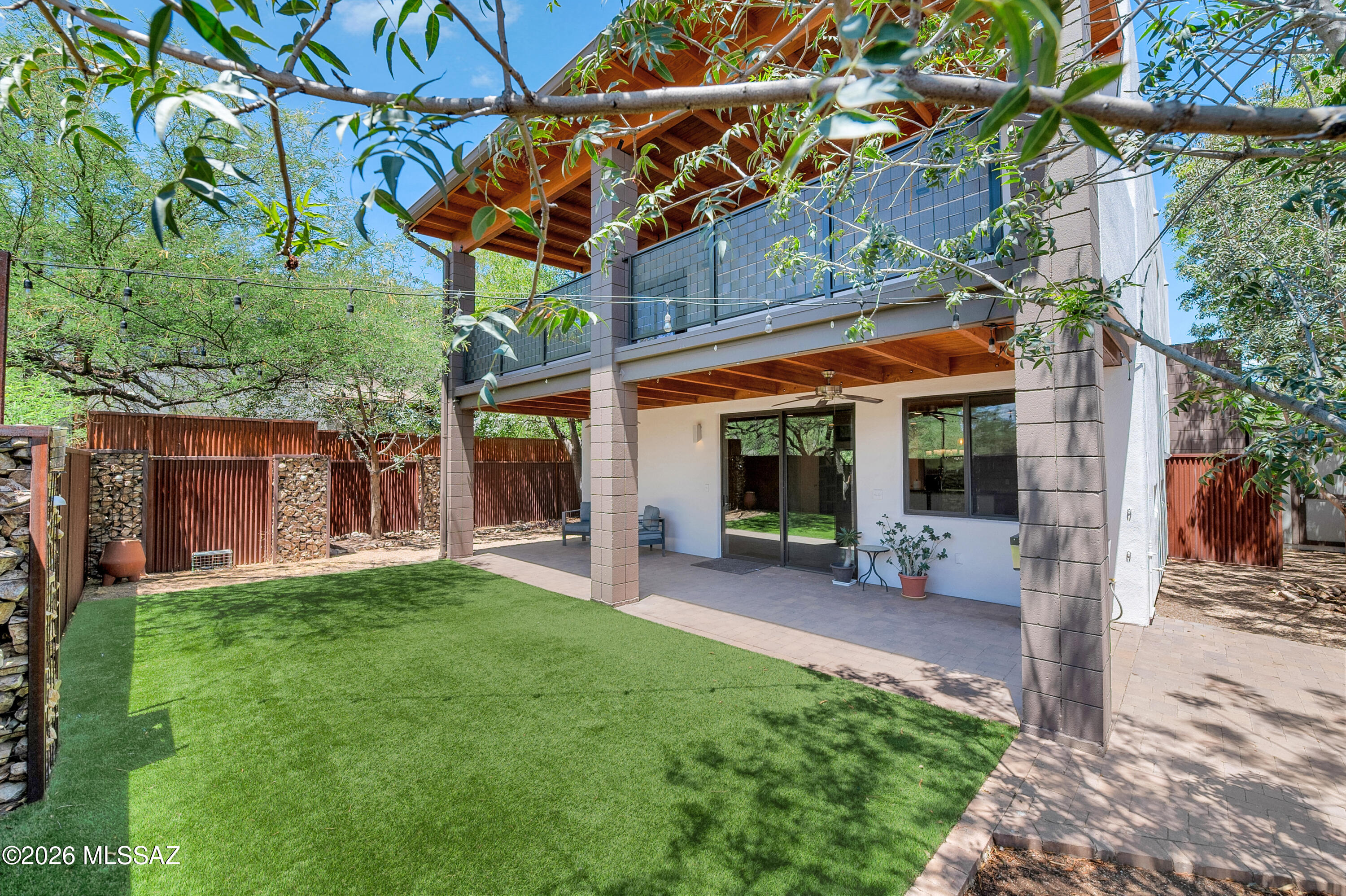 Catalina Poultry Acres NO 2 - Residential