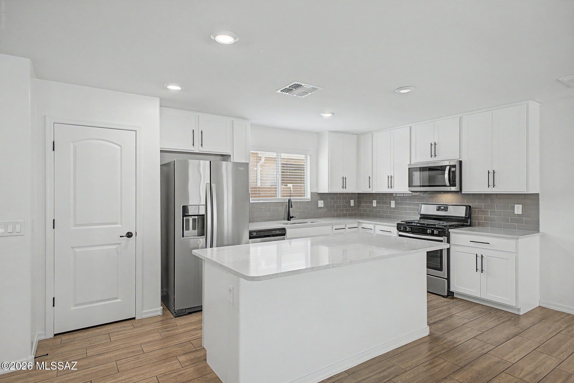 Bella Tierra - Residential