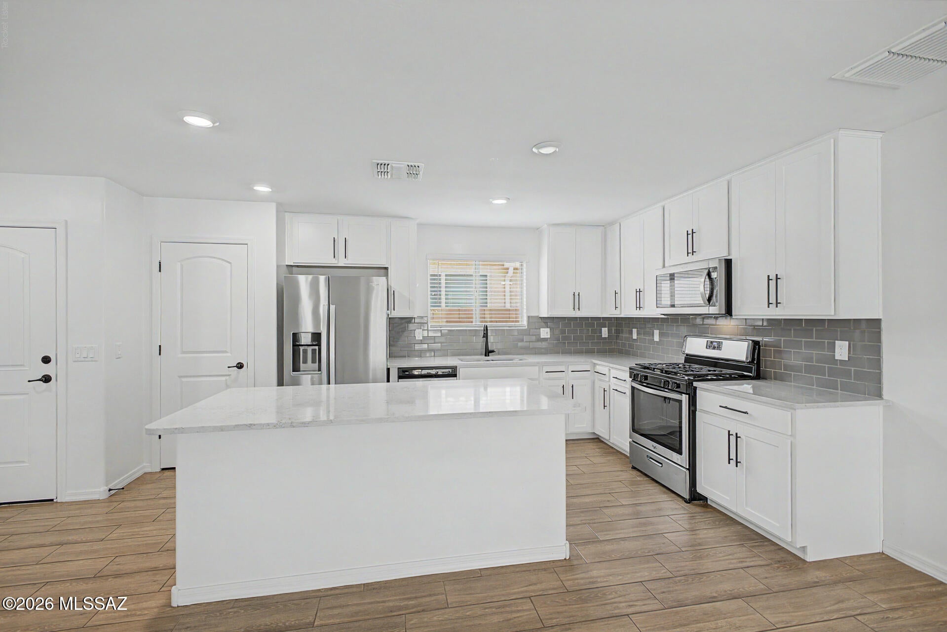 Bella Tierra - Residential