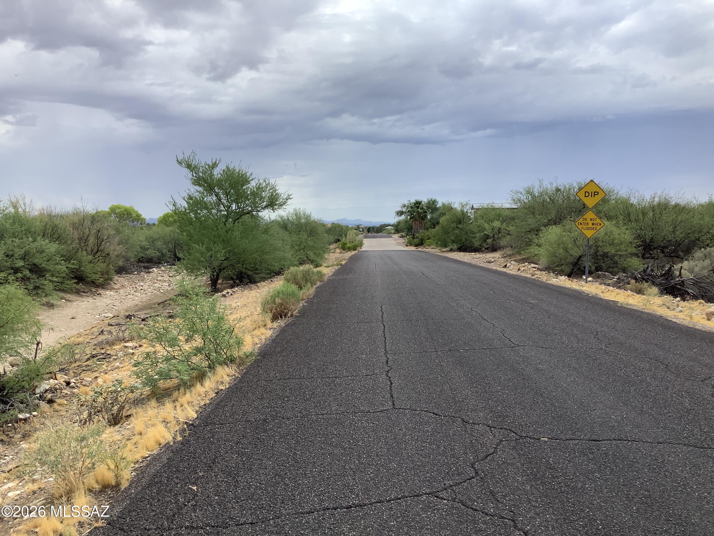 Thunderbird Valley - Land