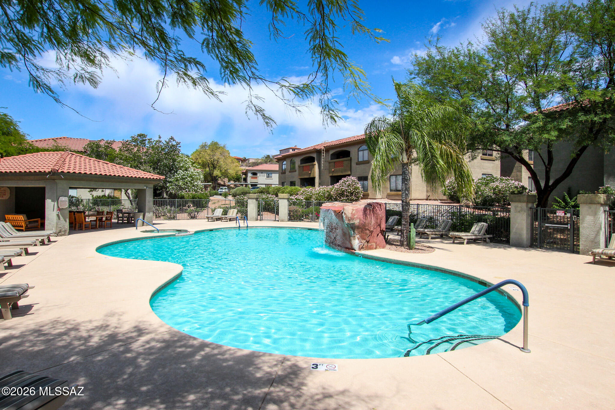 Veranda at Ventana Condominiums - Residential