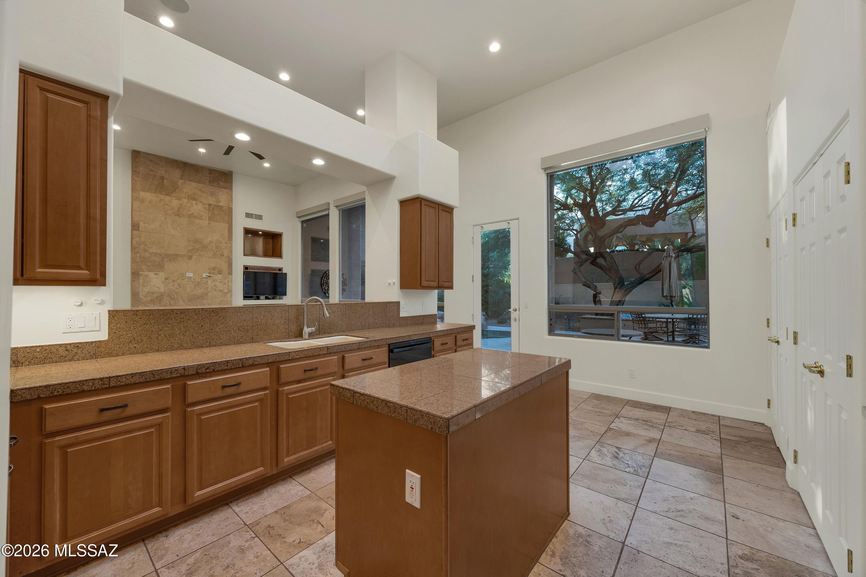 Ventana Country Club Estates (1-67) - Residential