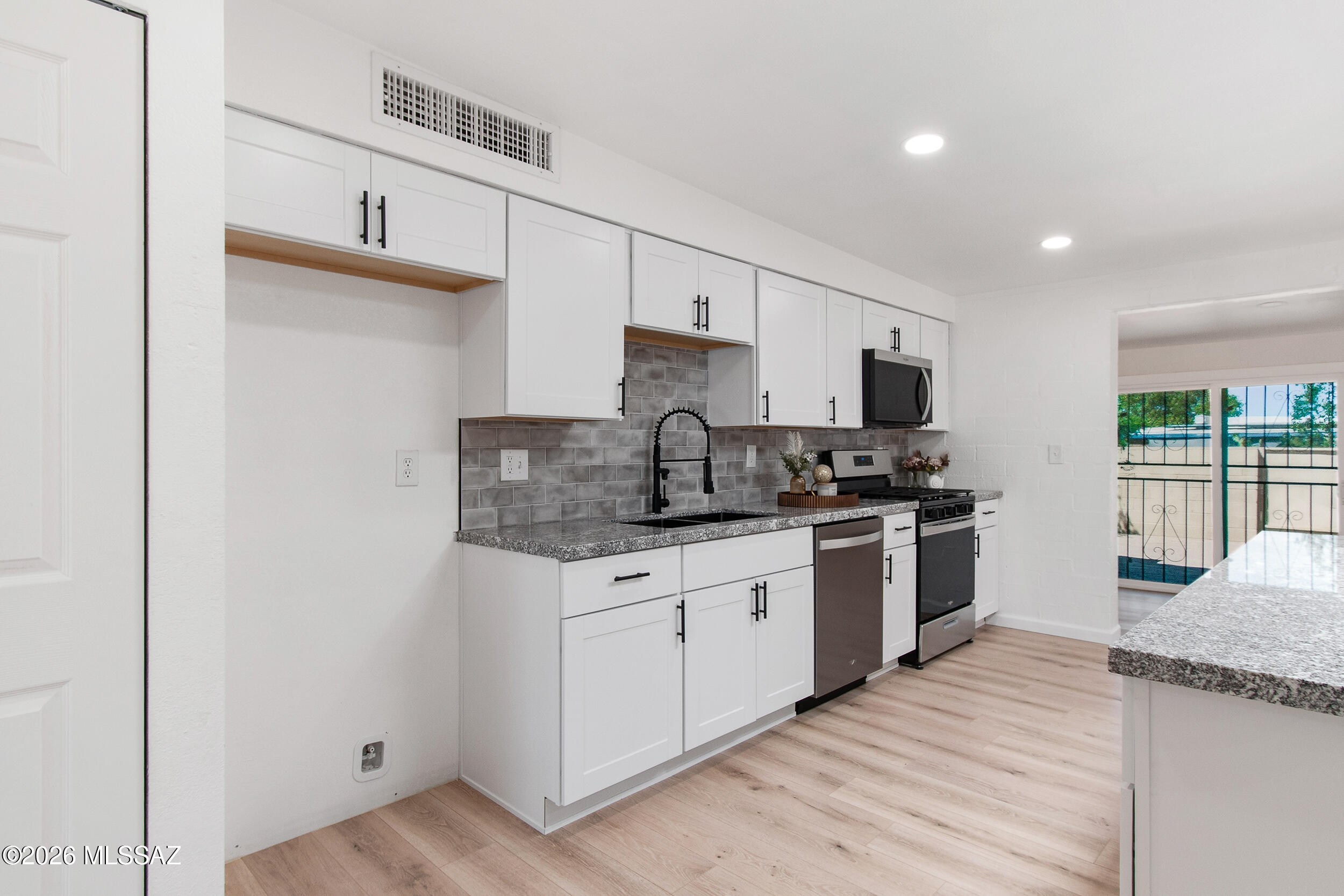 Mission Heights NO. 5 (1-102) - Residential