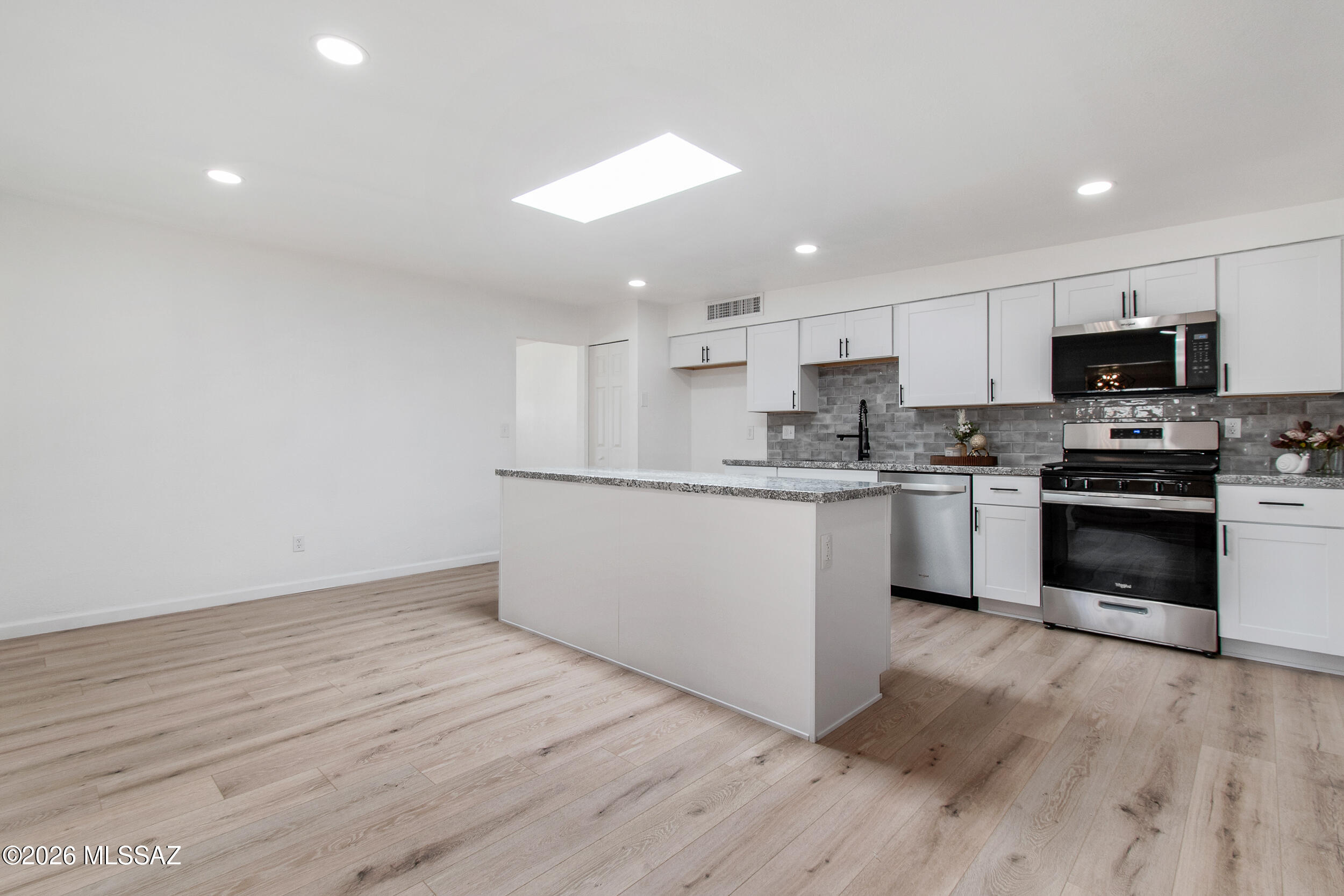 Mission Heights NO. 5 (1-102) - Residential
