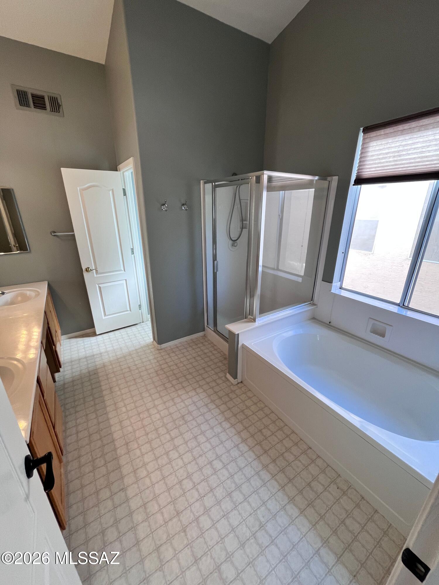 Encanto Canyon II (1-67) - Residential Lease