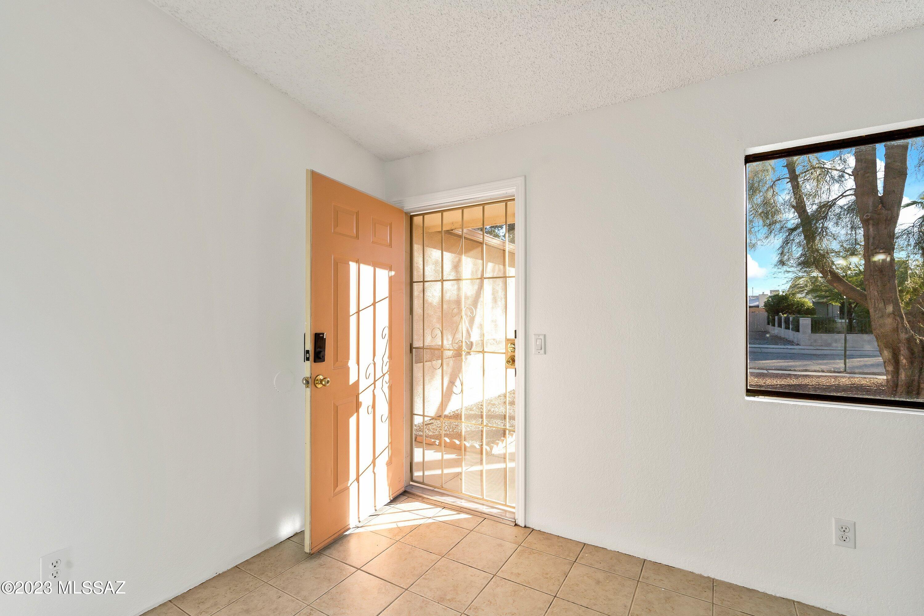 Oak Tree II at Midvale (273-519) - Residential Lease