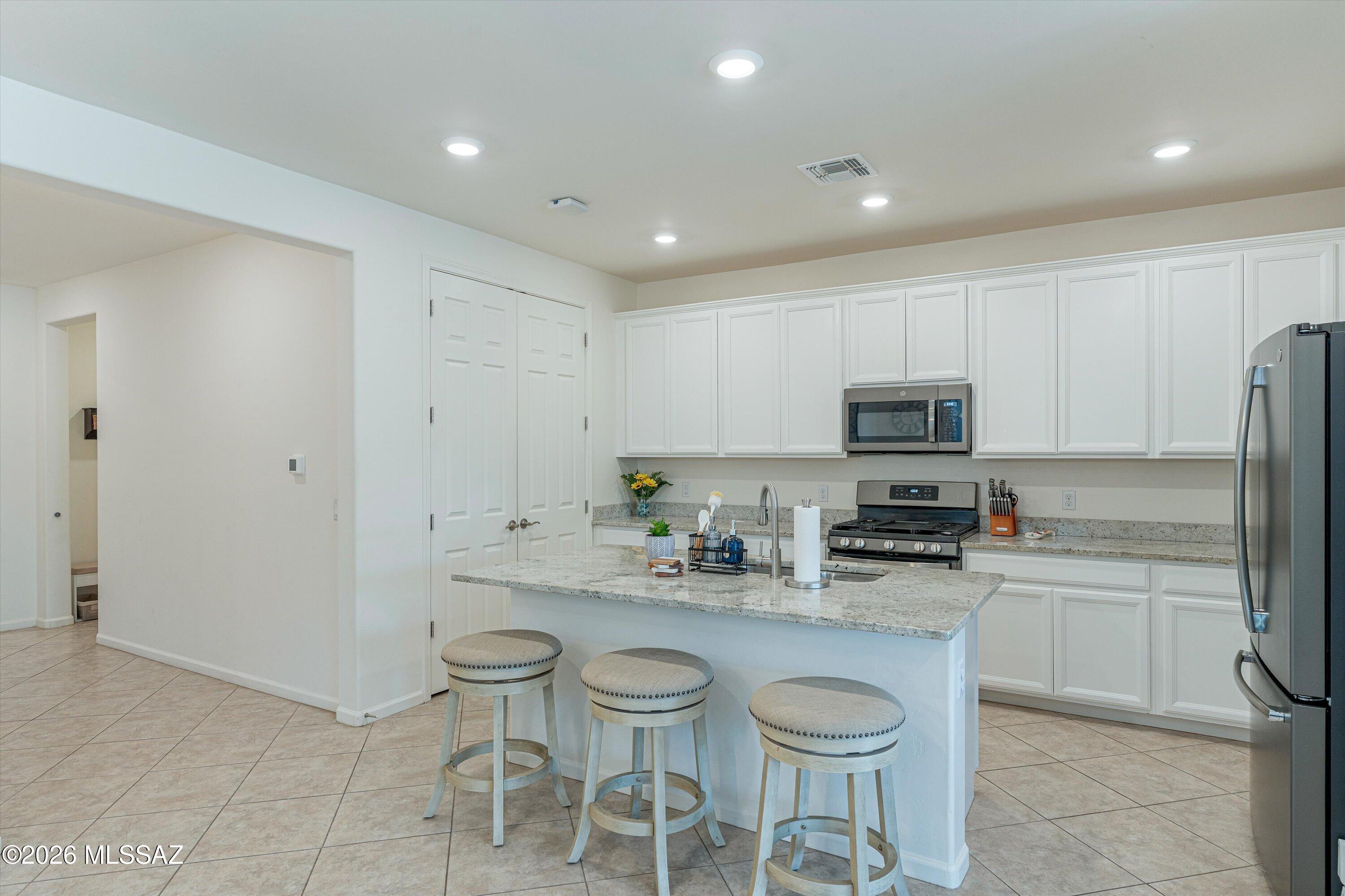 The Vistas At Rincon Knolls SQ20152600506 - Residential