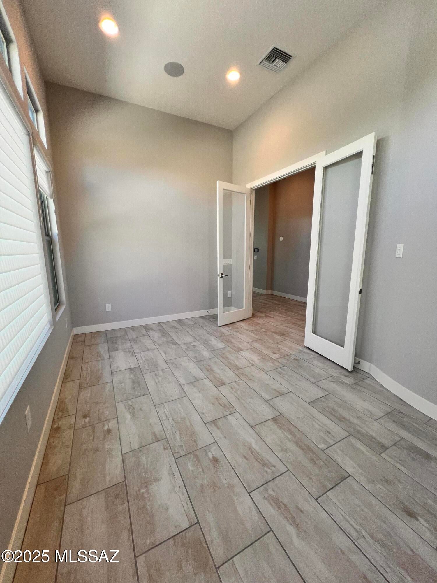 Stone Canyon III - Residential Lease