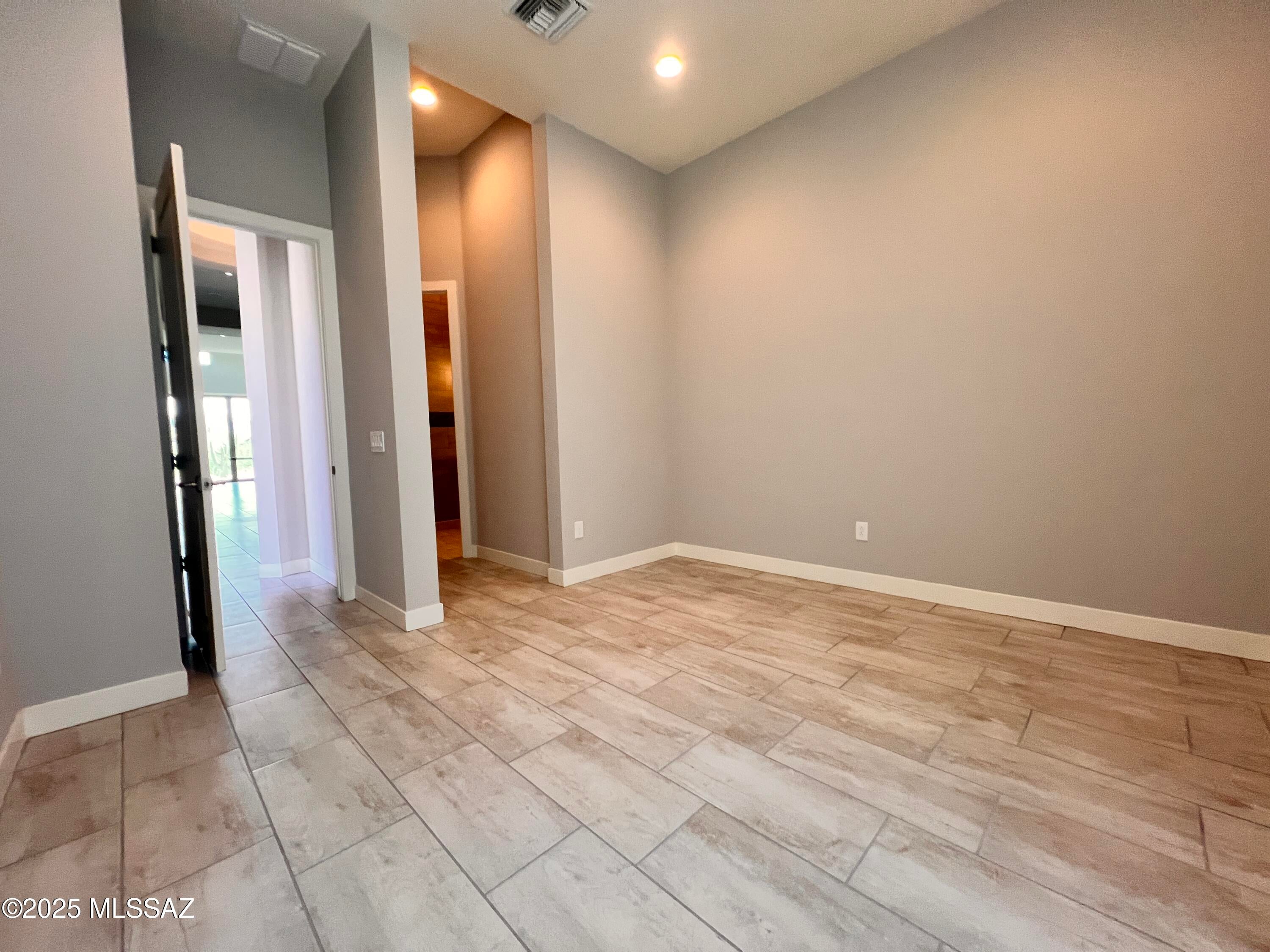 Stone Canyon III - Residential Lease