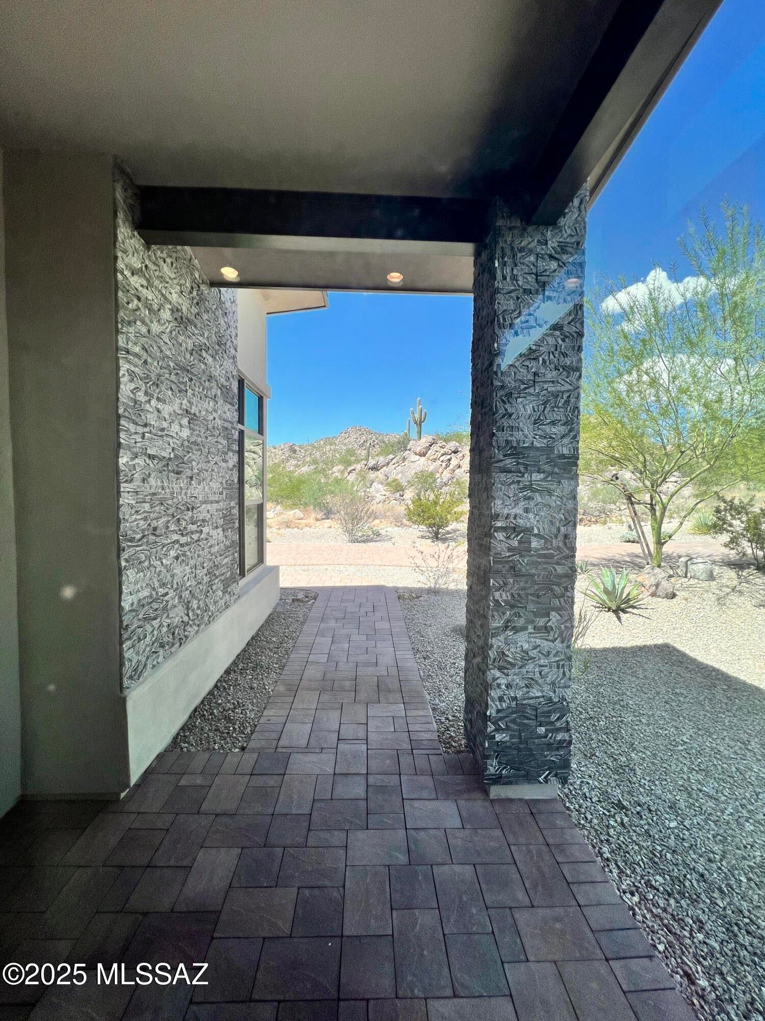 Stone Canyon III - Residential Lease