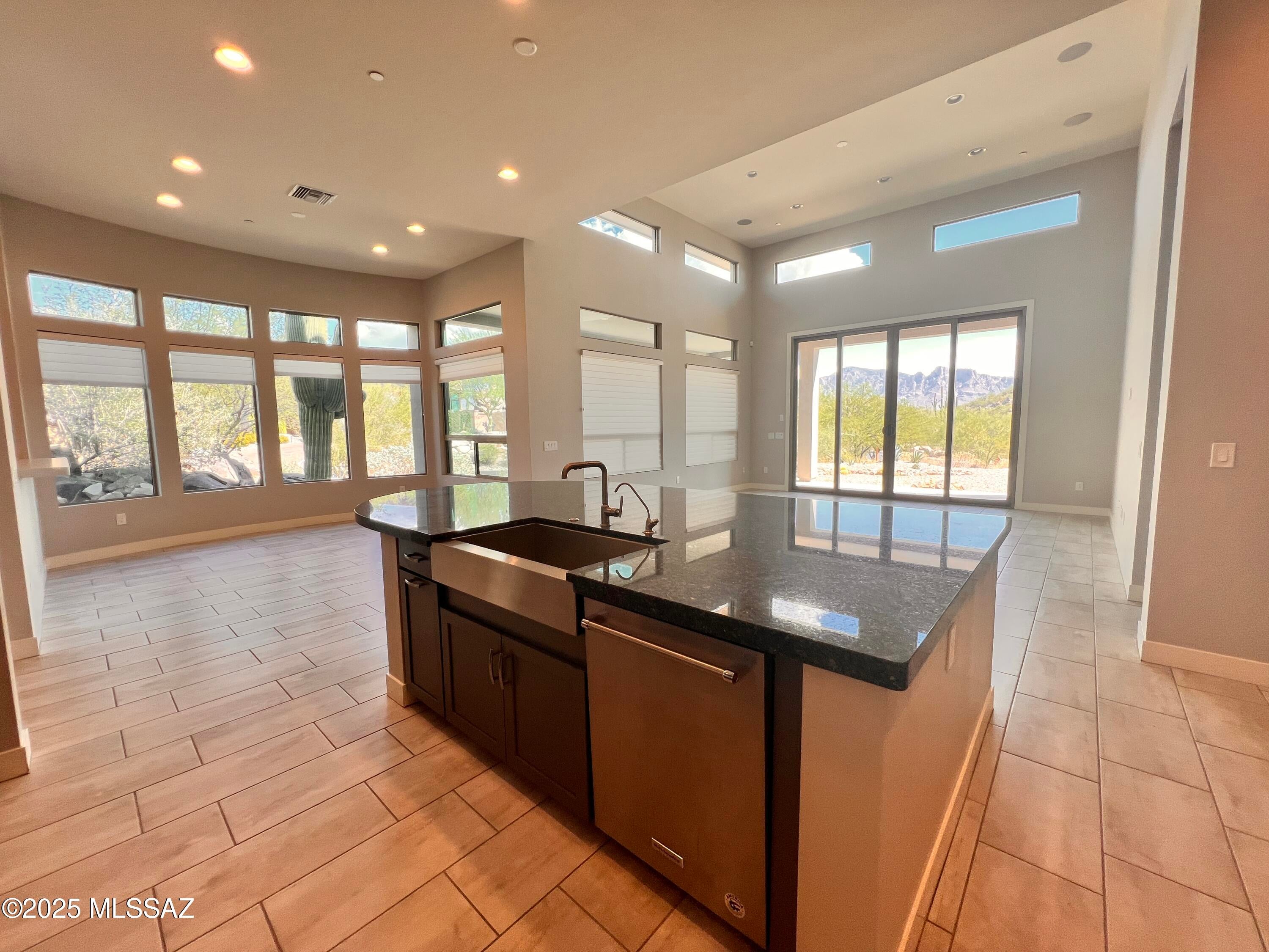 Stone Canyon III - Residential Lease