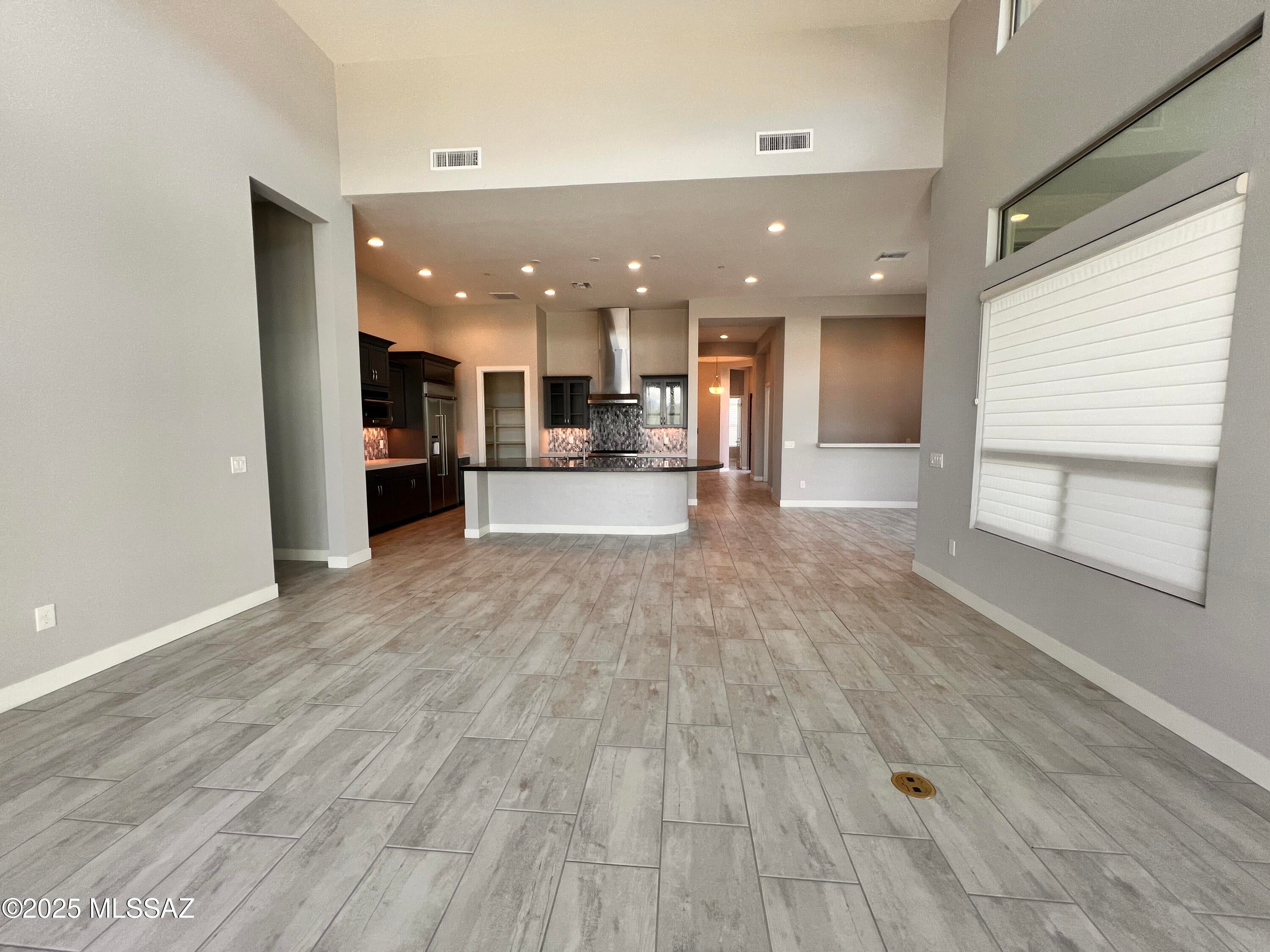 Stone Canyon III - Residential Lease