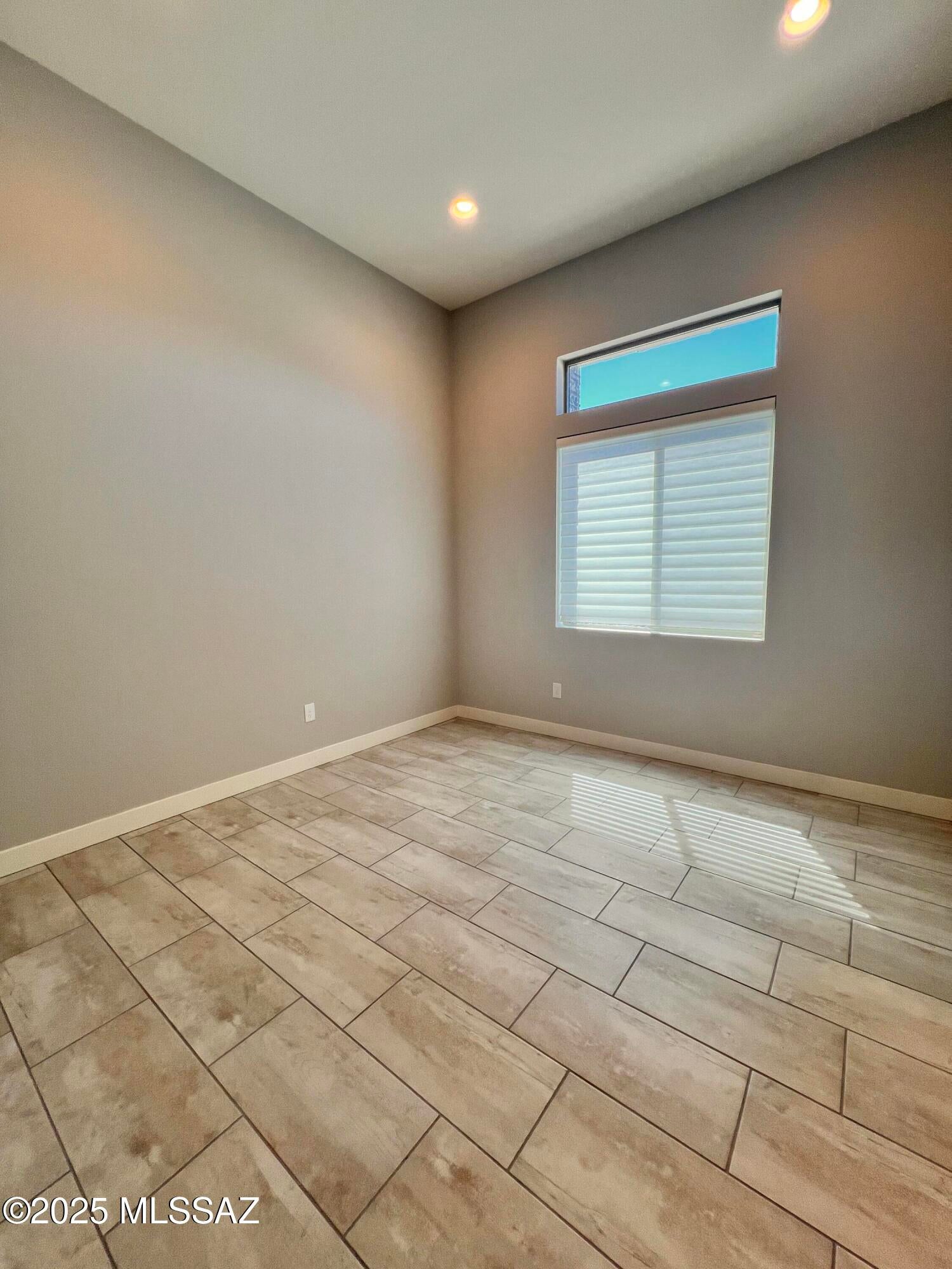 Stone Canyon III - Residential Lease