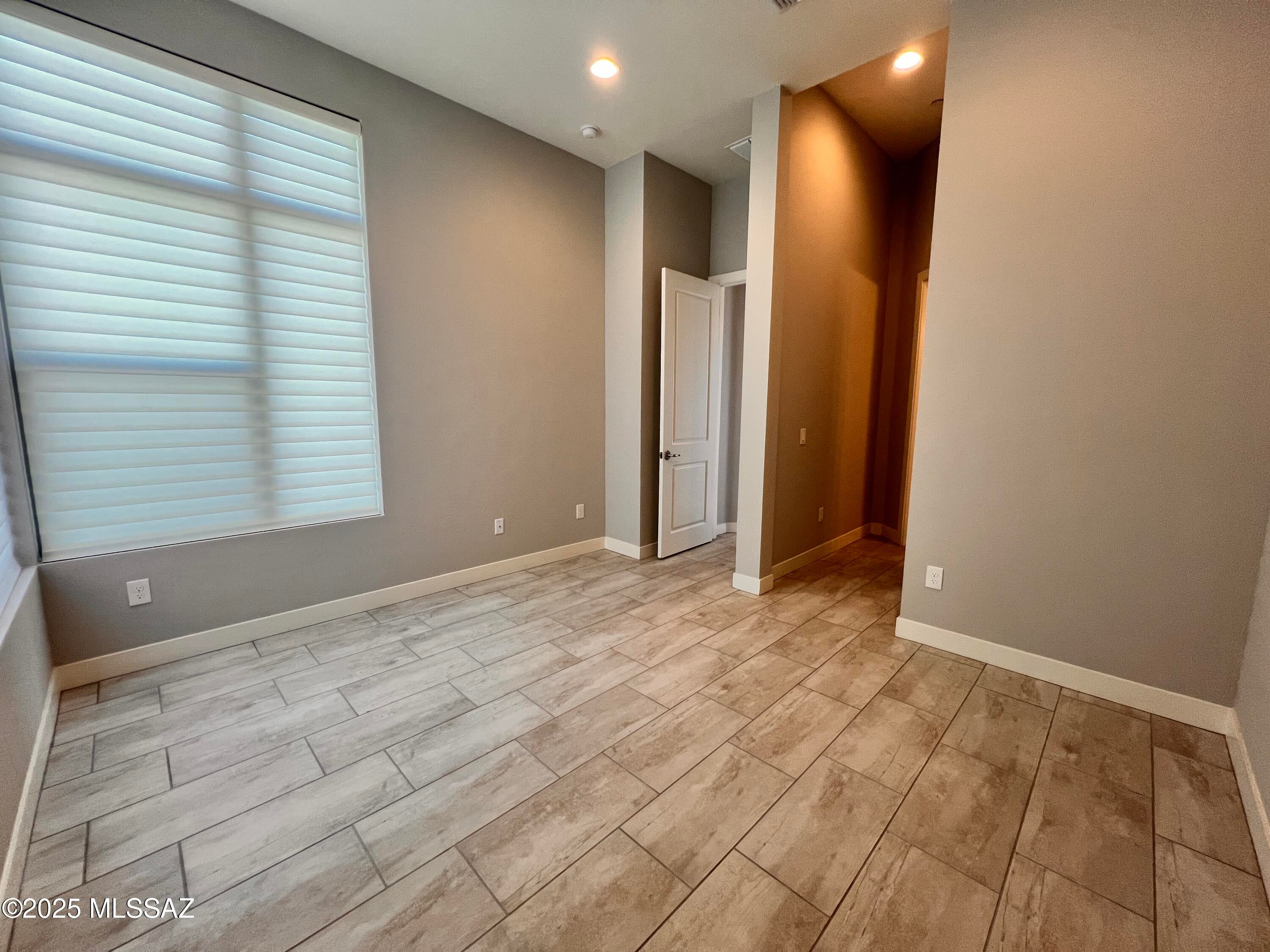 Stone Canyon III - Residential Lease