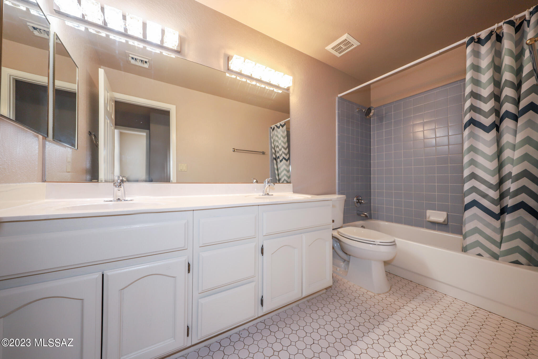 Enclave Amd (The) - Residential Lease