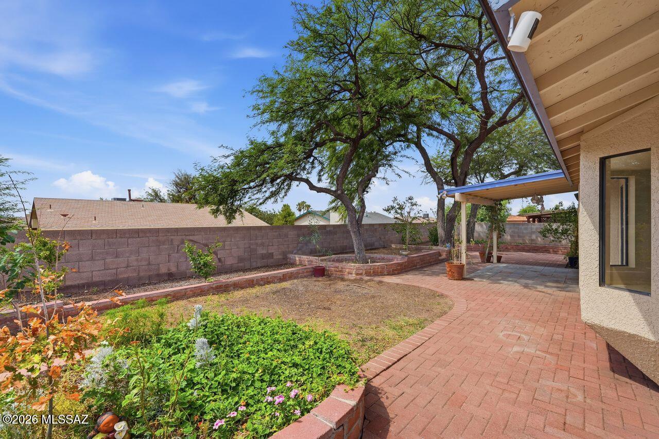 Falcon Point (1-170) - Residential