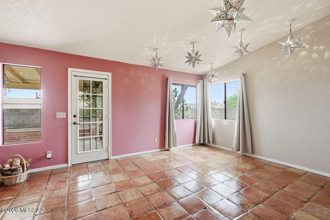 Falcon Point (1-170) - Residential