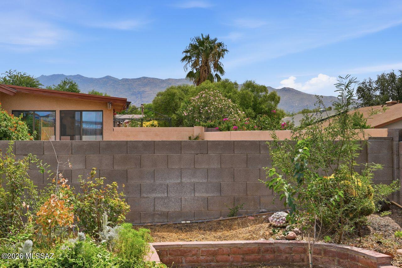 Falcon Point (1-170) - Residential