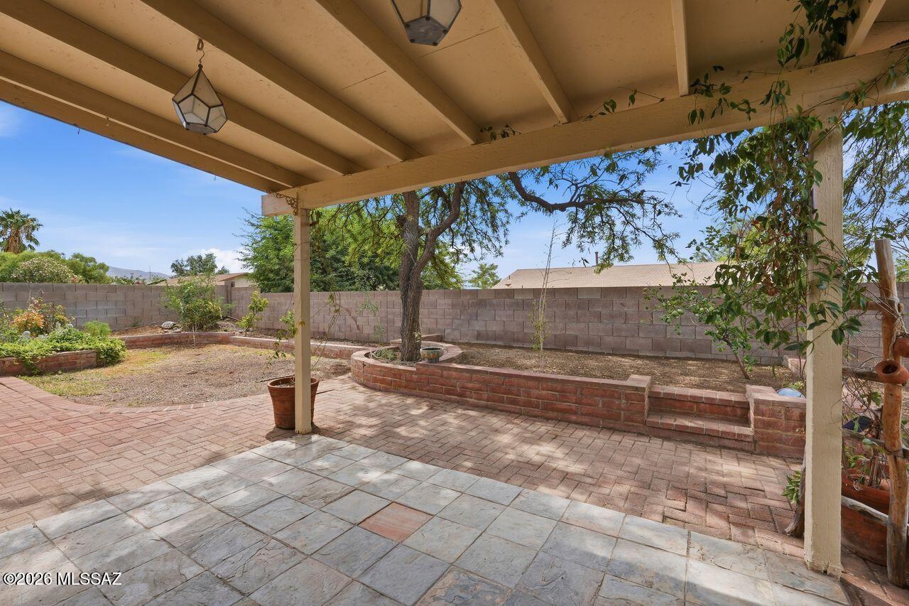 Falcon Point (1-170) - Residential