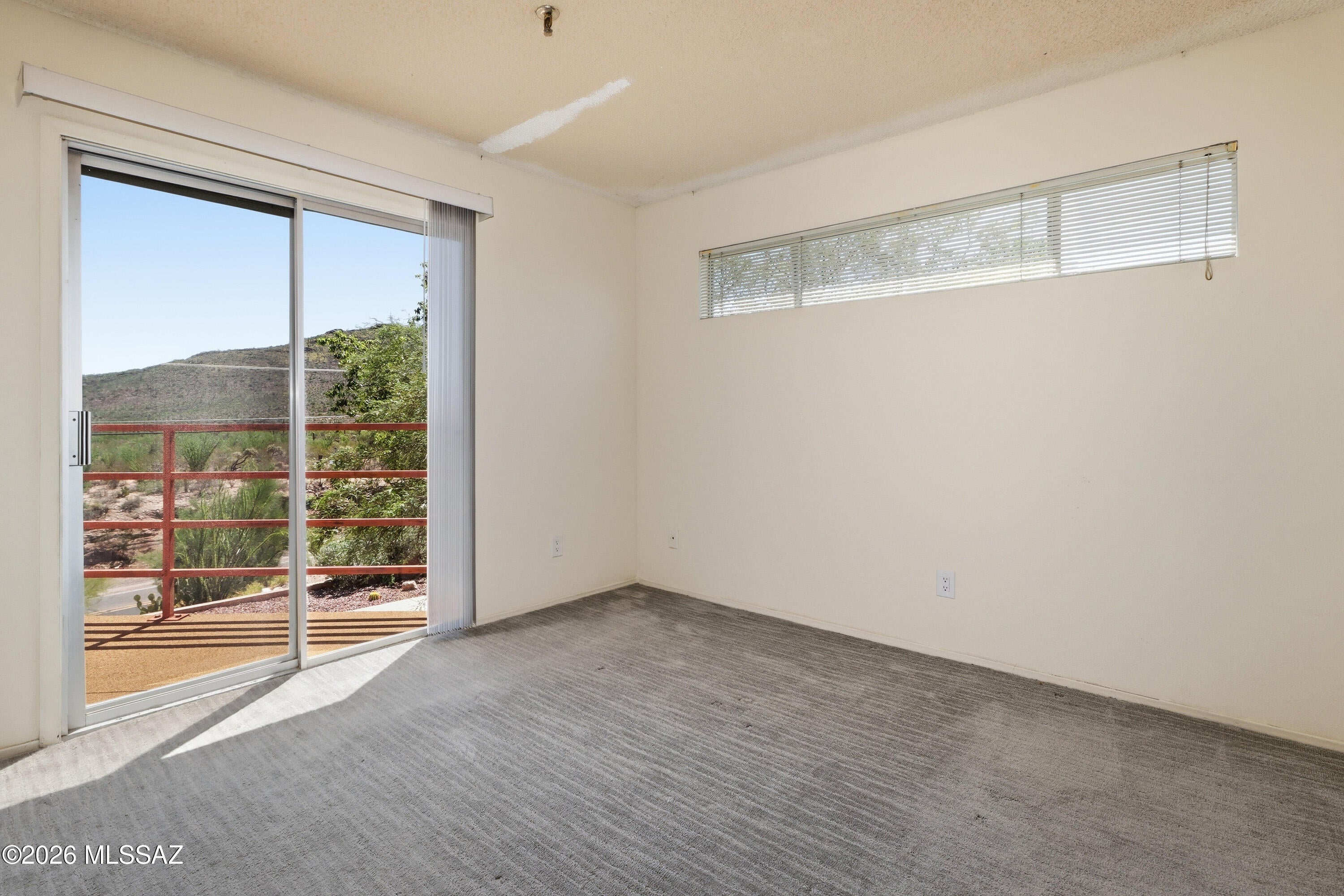 La Vida - Residential