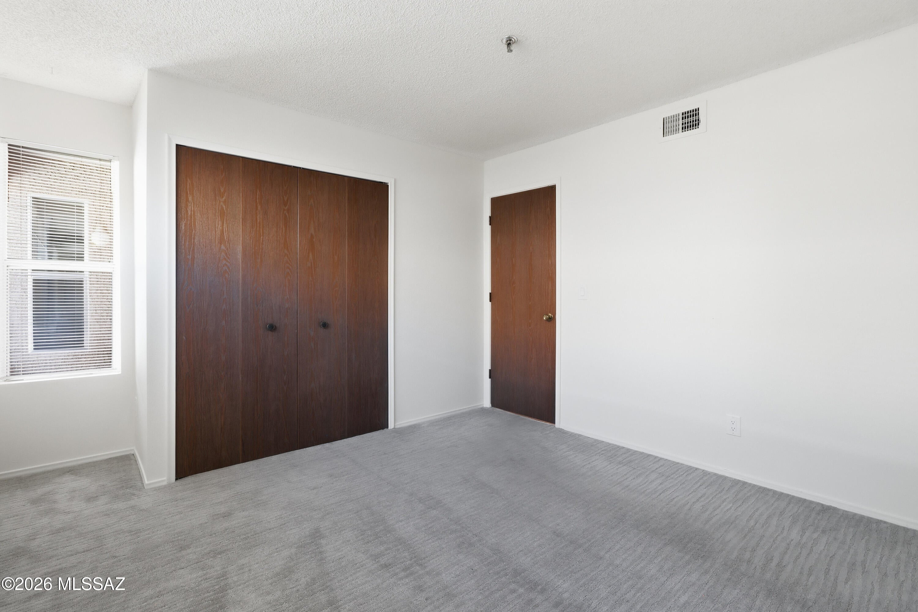 La Vida - Residential