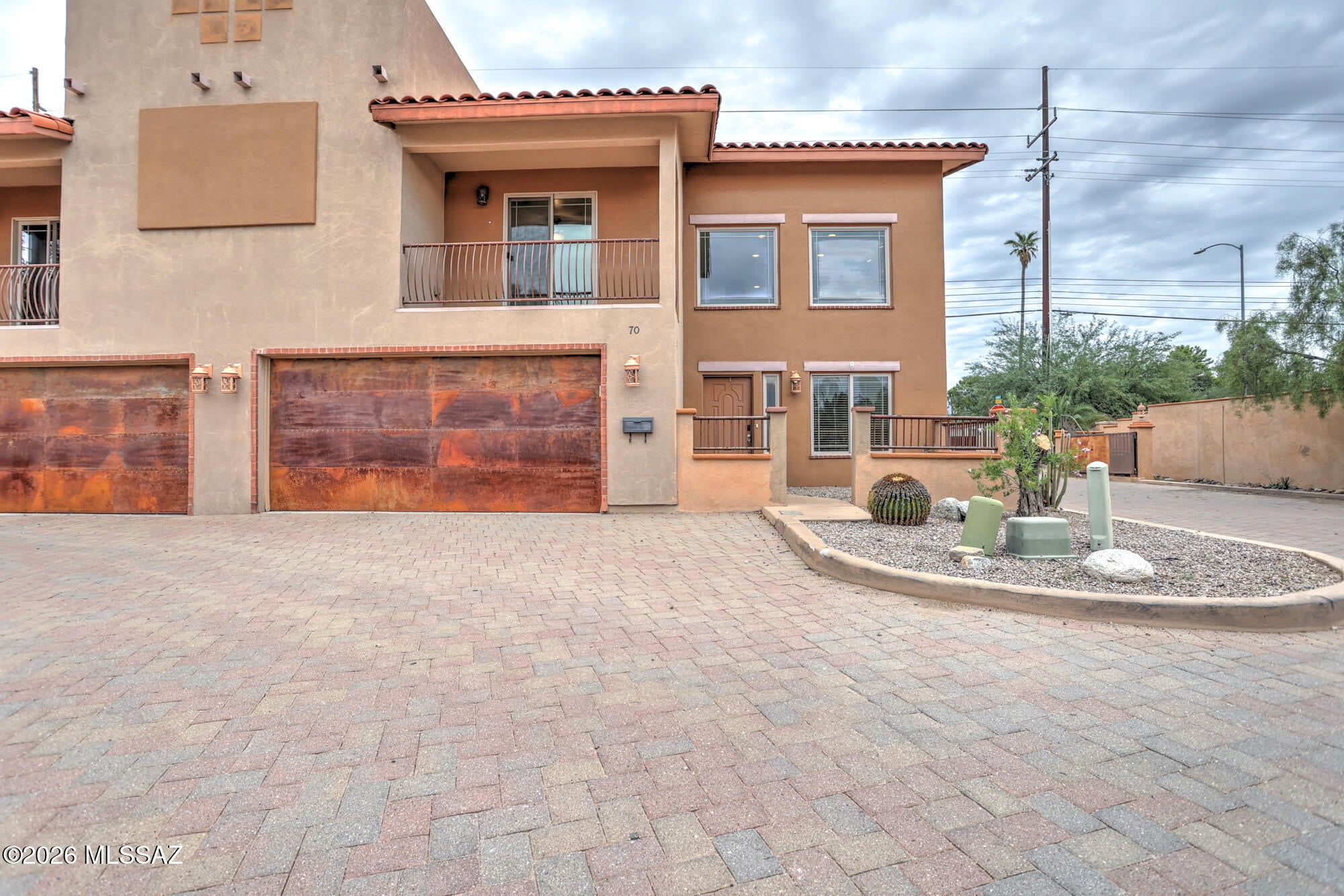 Location, lifestyle, and opportunity come together at 70 S Placita Colonia Solana! Ideally situated in a convenient and desirable Tucson location, this townhome offers easy access to shopping, dining, entertainment, major employers, and many amenities that make this area such a great place to call home. Whether you're searching for a primary residence or looking to add another property to your investment portfolio, this one offers exciting flexibility. Enjoy it as your own Tucson retreat, create a lock-and-leave lifestyle, or explore its potential as a rental property in a location that keeps tenants close to the places they want and need to be. With its location, convenience, and versatility, 70 S Placita Colonia Solana is an opportunity that can appeal to homeowners and investors alike!