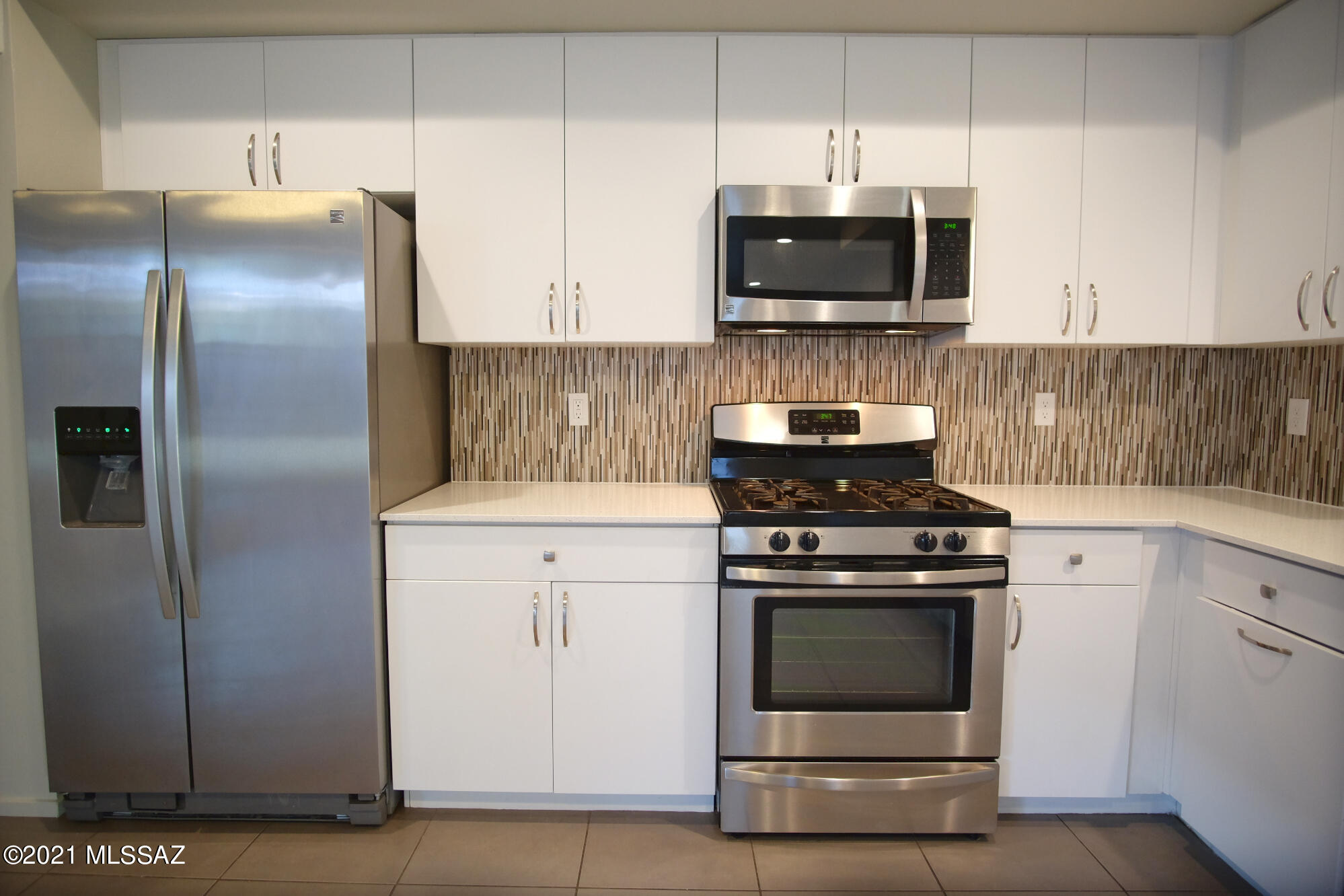 Park Modern SQ20171350679 - Residential Lease