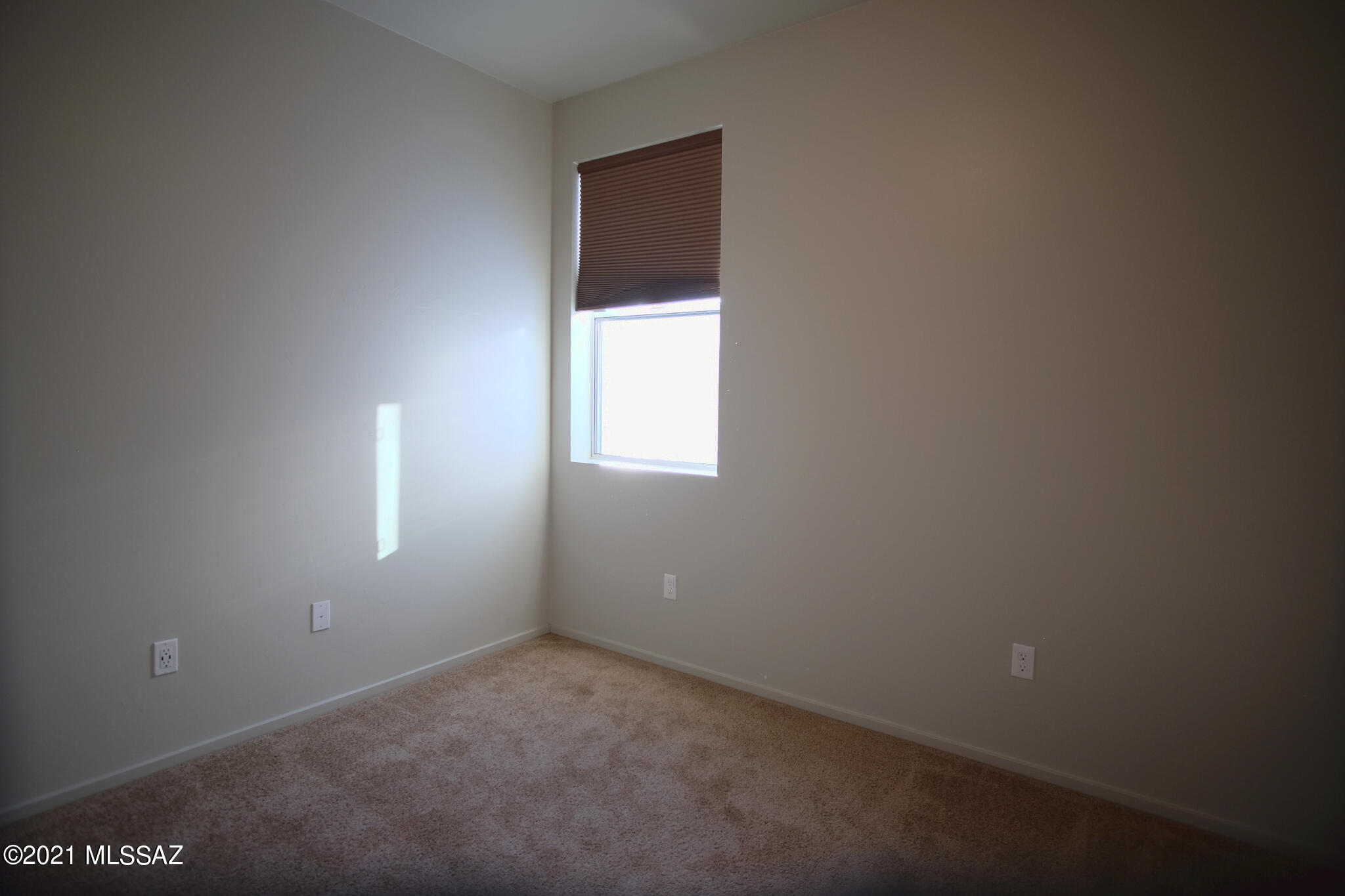 Park Modern SQ20171350679 - Residential Lease