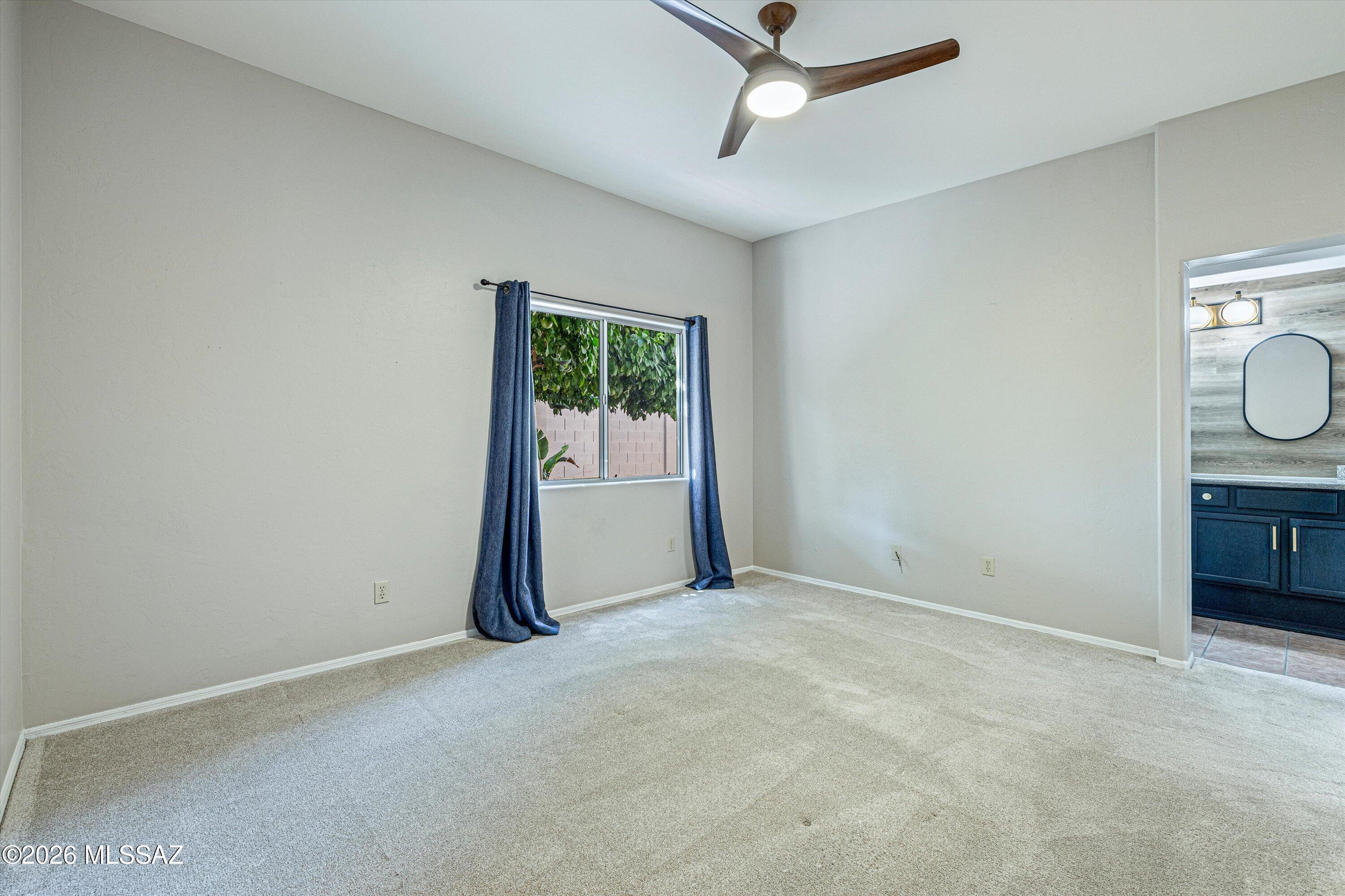 Town & Country (1-143) - Residential Lease