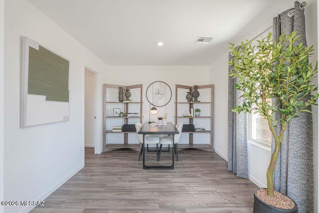 Entranda Del Toro - Residential