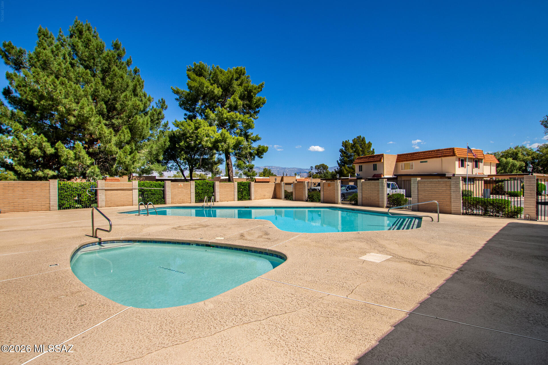 Rolling Hills Villas NO. 2 - Residential