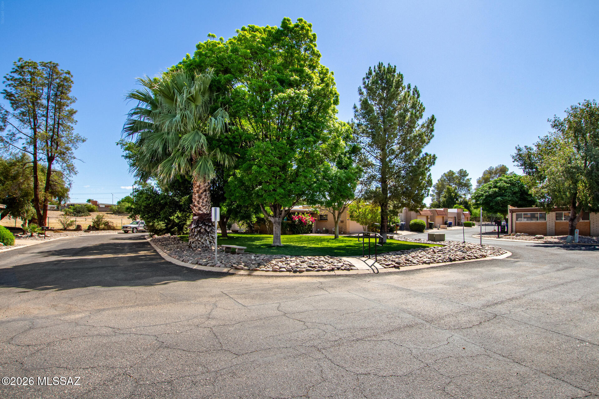 Rolling Hills Villas NO. 2 - Residential
