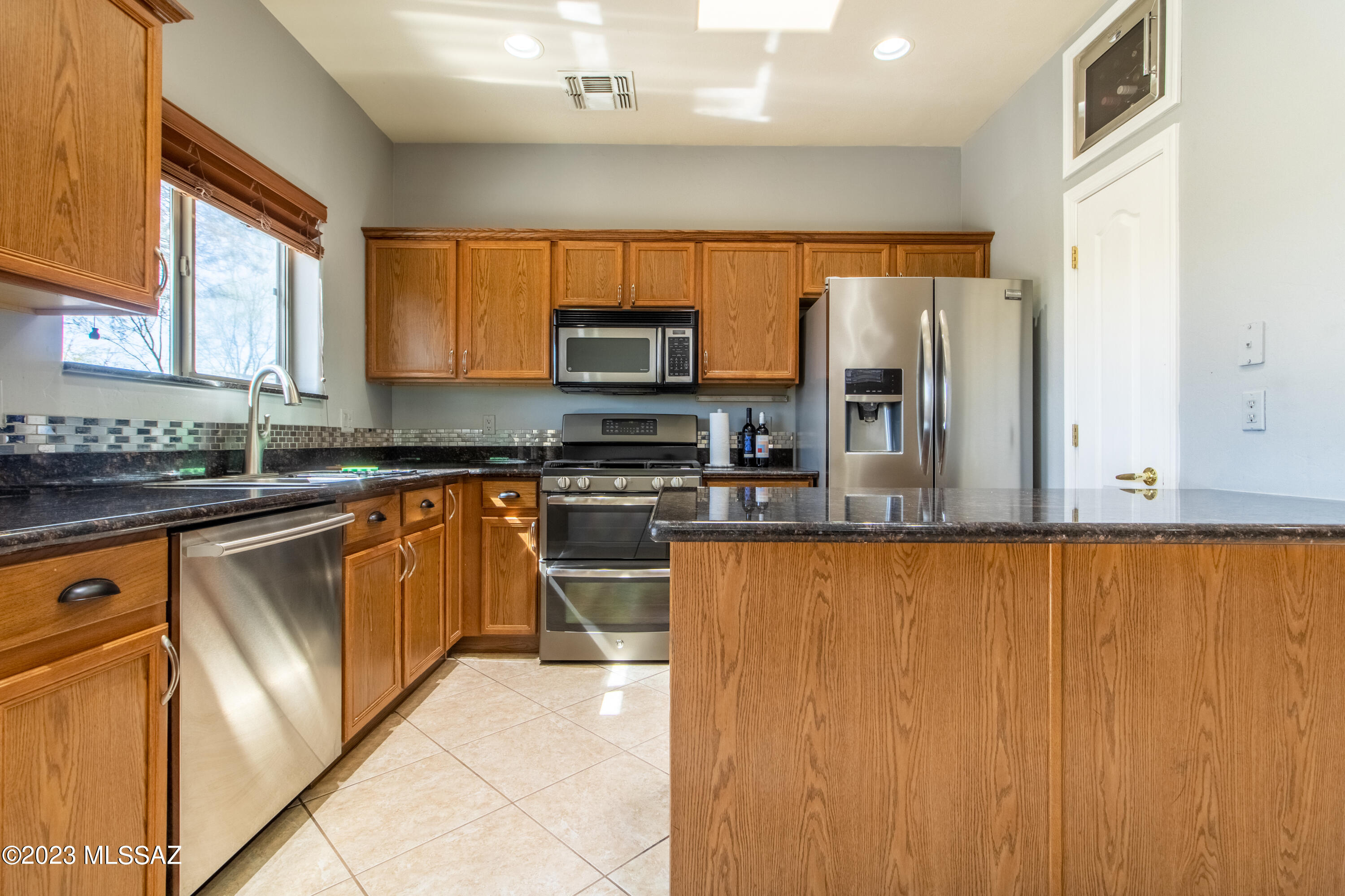 Riverside Crossing (1-133) - Residential Lease