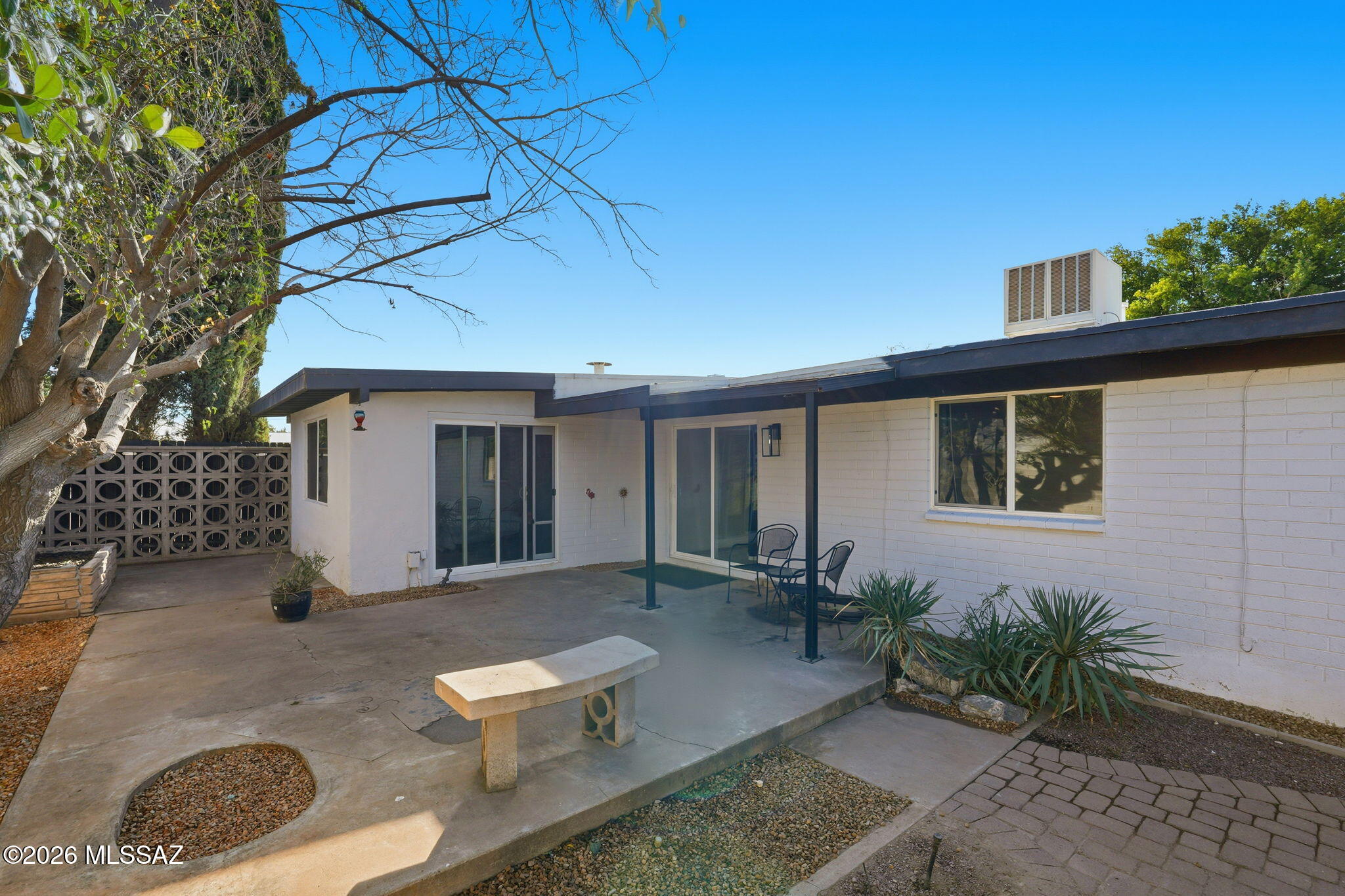 Carlos Terrace - Residential