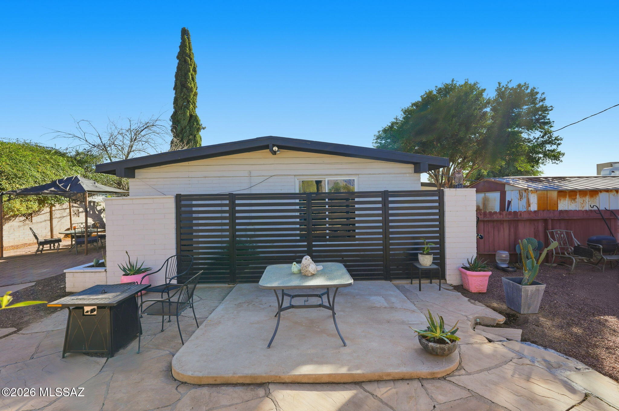 Carlos Terrace - Residential
